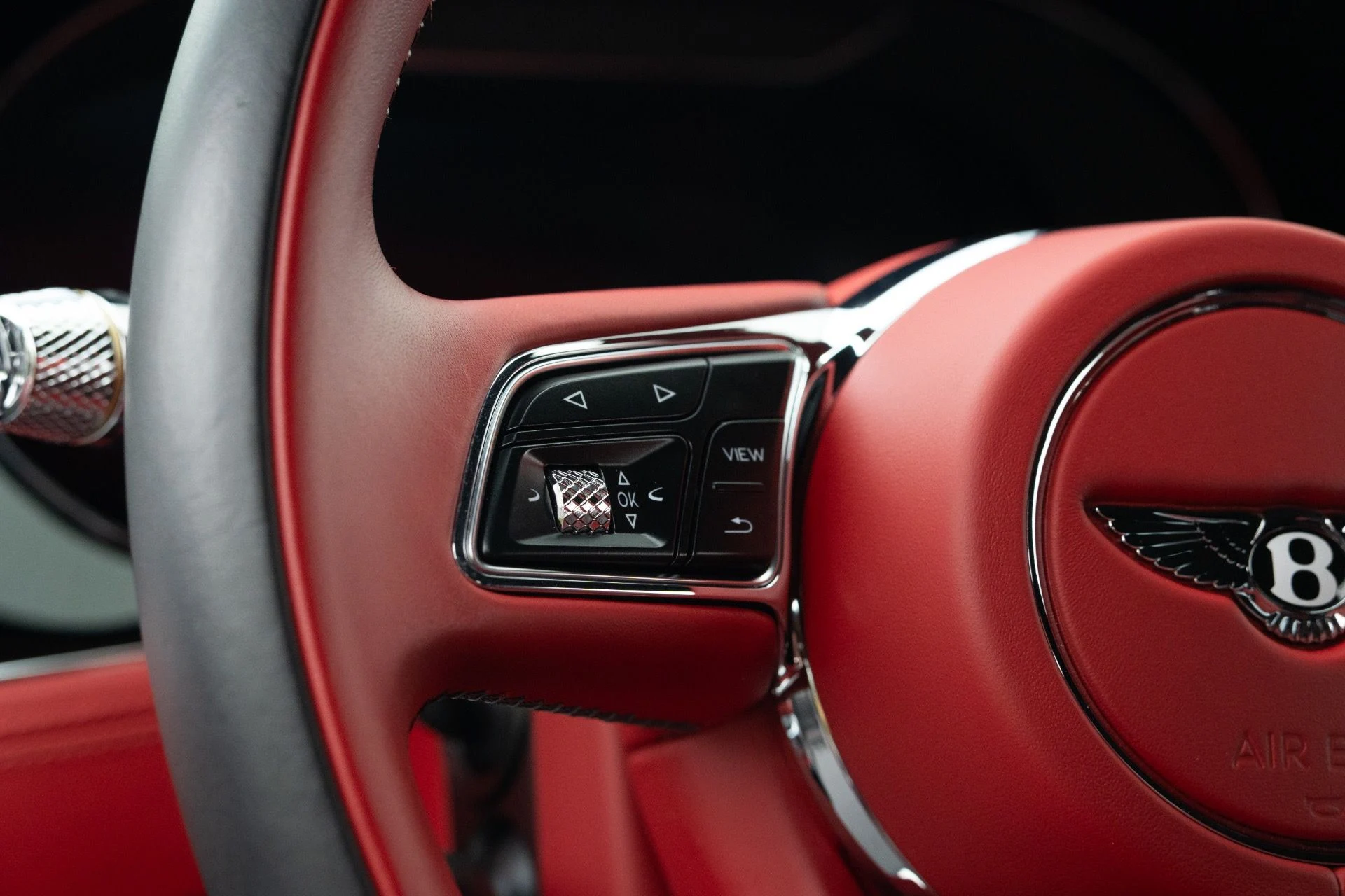 mph031_1013152919_Used_2022_Bentley_Continental_GT_V8_1769101024_6d10dcadbf