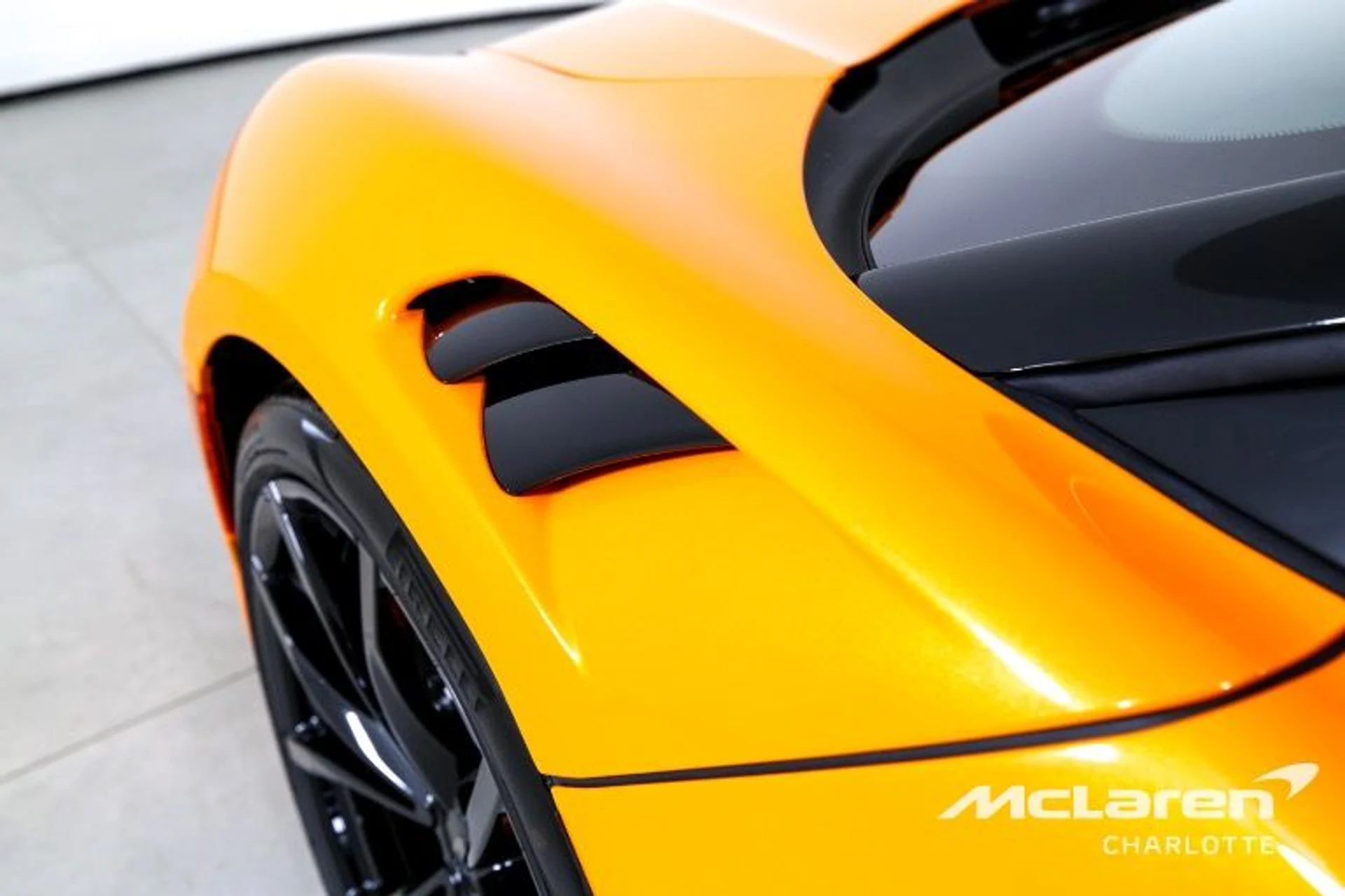 mph031_1026896545_Used_2025_MCLAREN_ARTURA_SPIDER_PERFORMANCE_44b0902f75