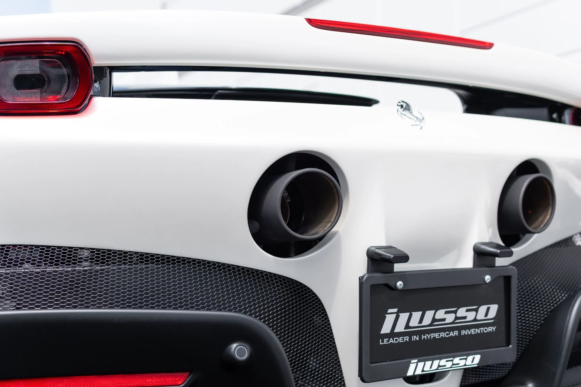 mph031_1033368359_Used_2024_Ferrari_SF_90_Spider_1774069199_d4cf04053c