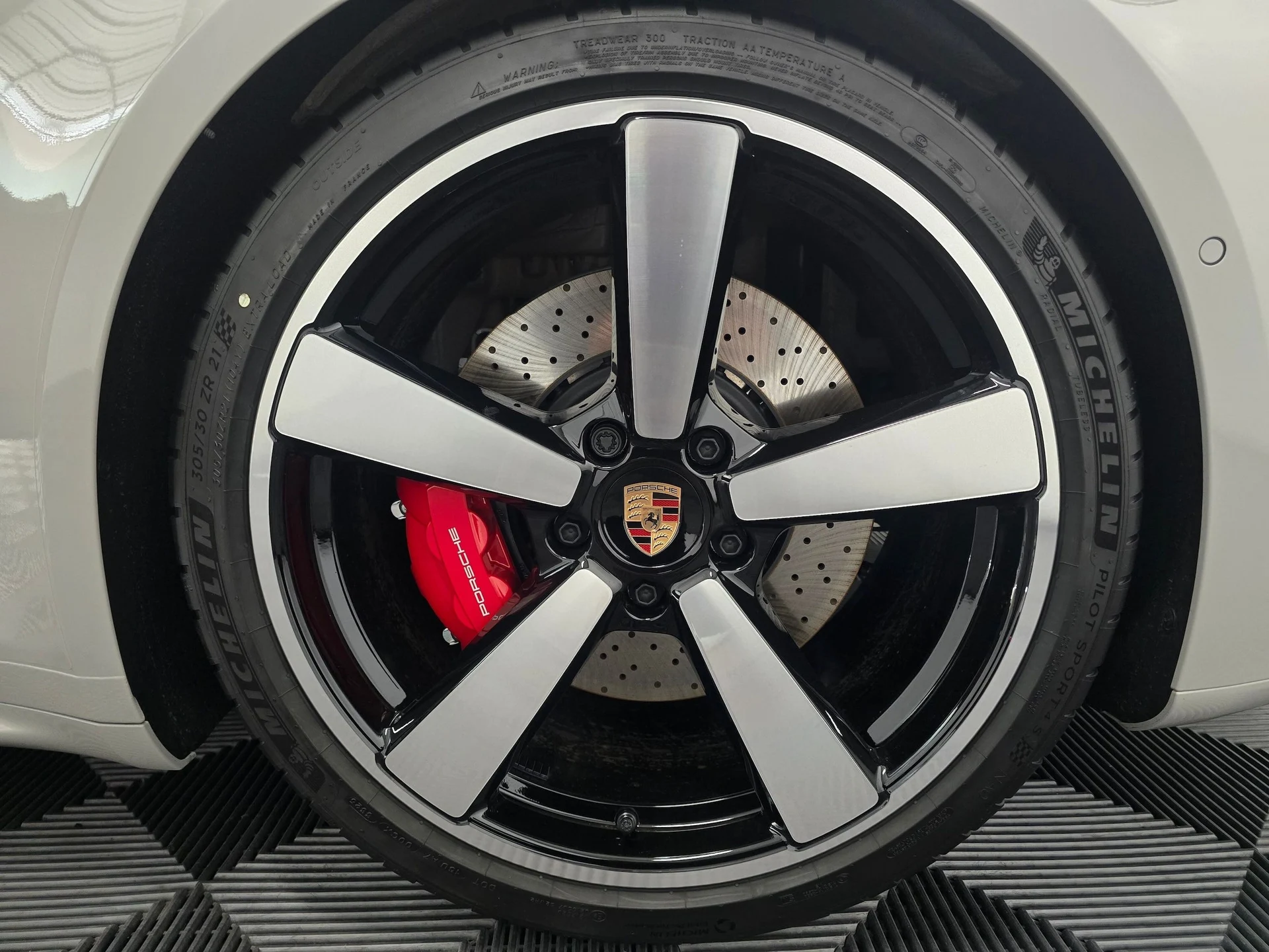 mph031_1037334560_41ff787408c24daa208d4b68317527ebx_f46a6aab00