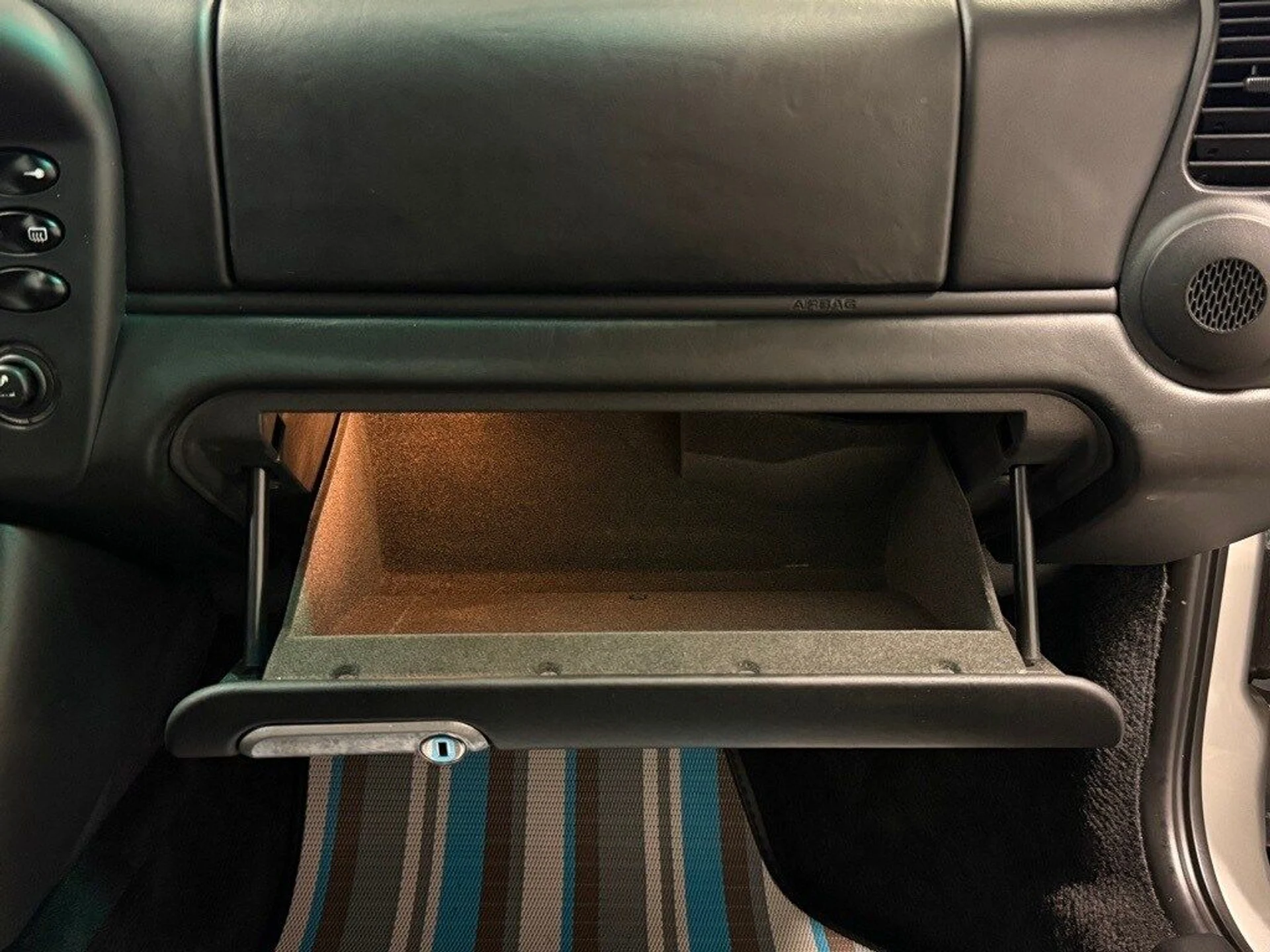 mph031_1037810733_0c06050f41f881902adbd14eacd79f19x_53492c4054