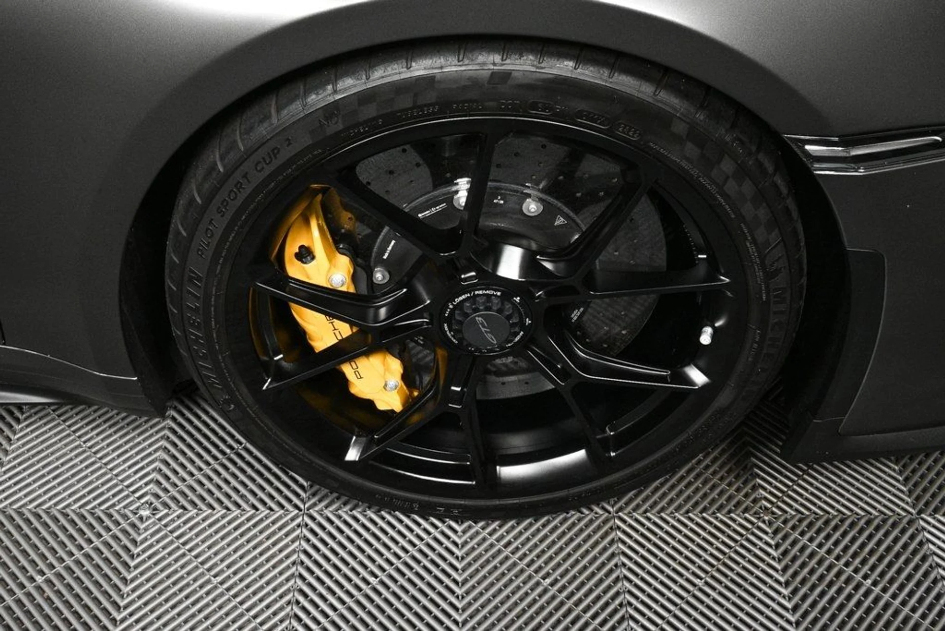 mph031_1048829043_c834a5188e02c310b09eae781e53cdb9_eabd085989