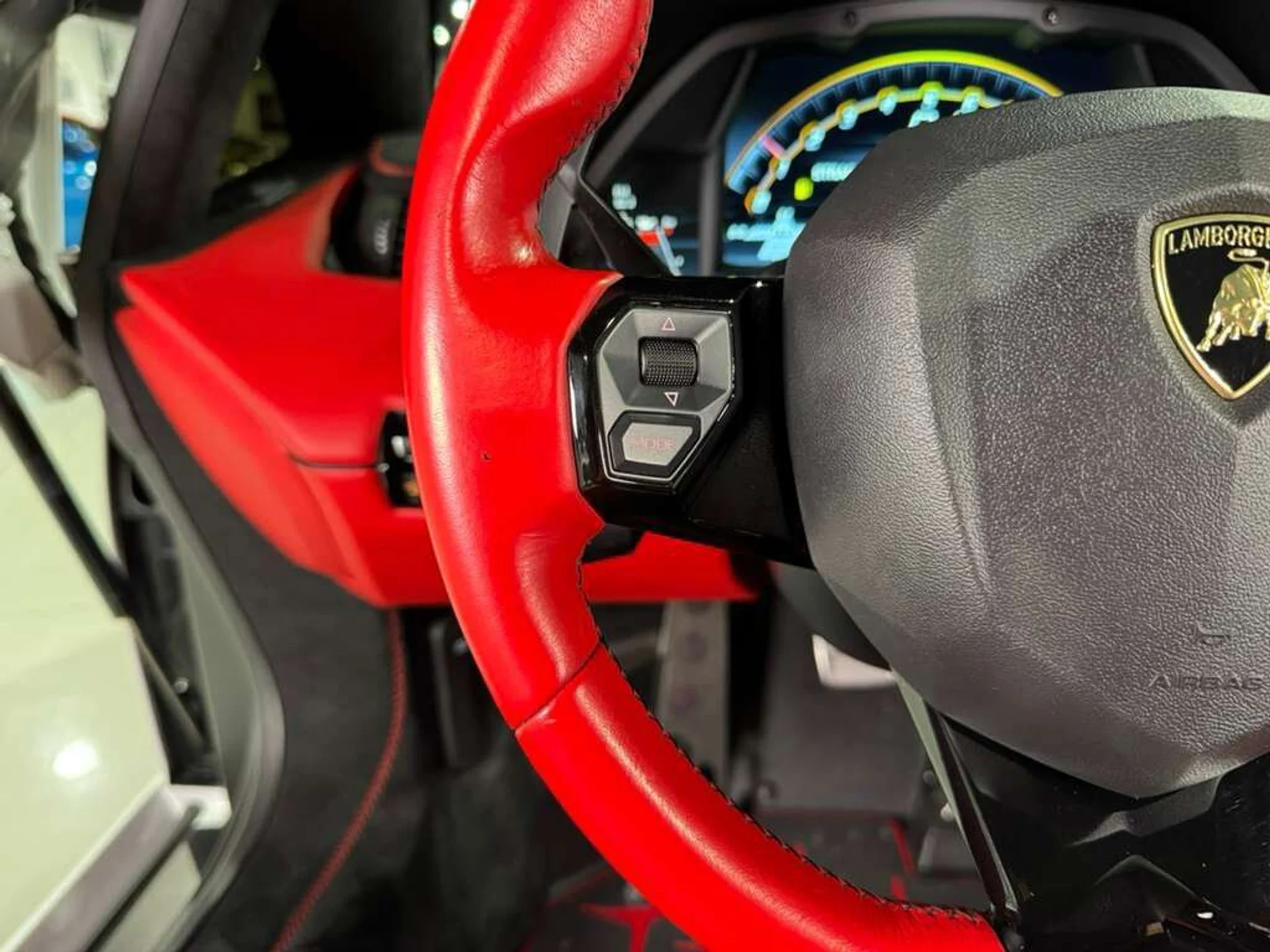 mph031_1048886154_a7e81f916dcc5cdd40786d5e8b90bb5f_bc8a832645