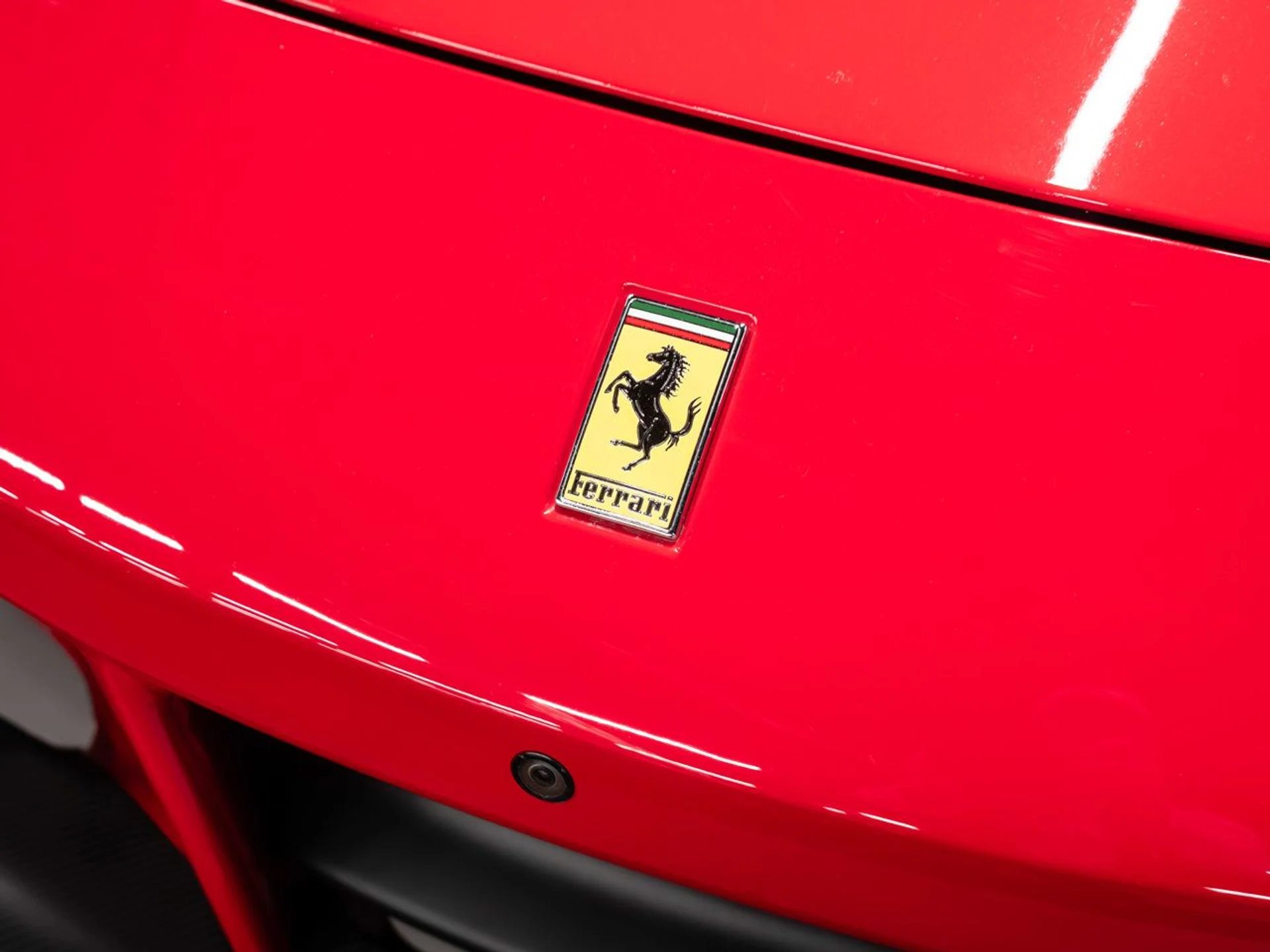 mph031_1051515574_ferrari_488_gtb_2017_879fd2d071