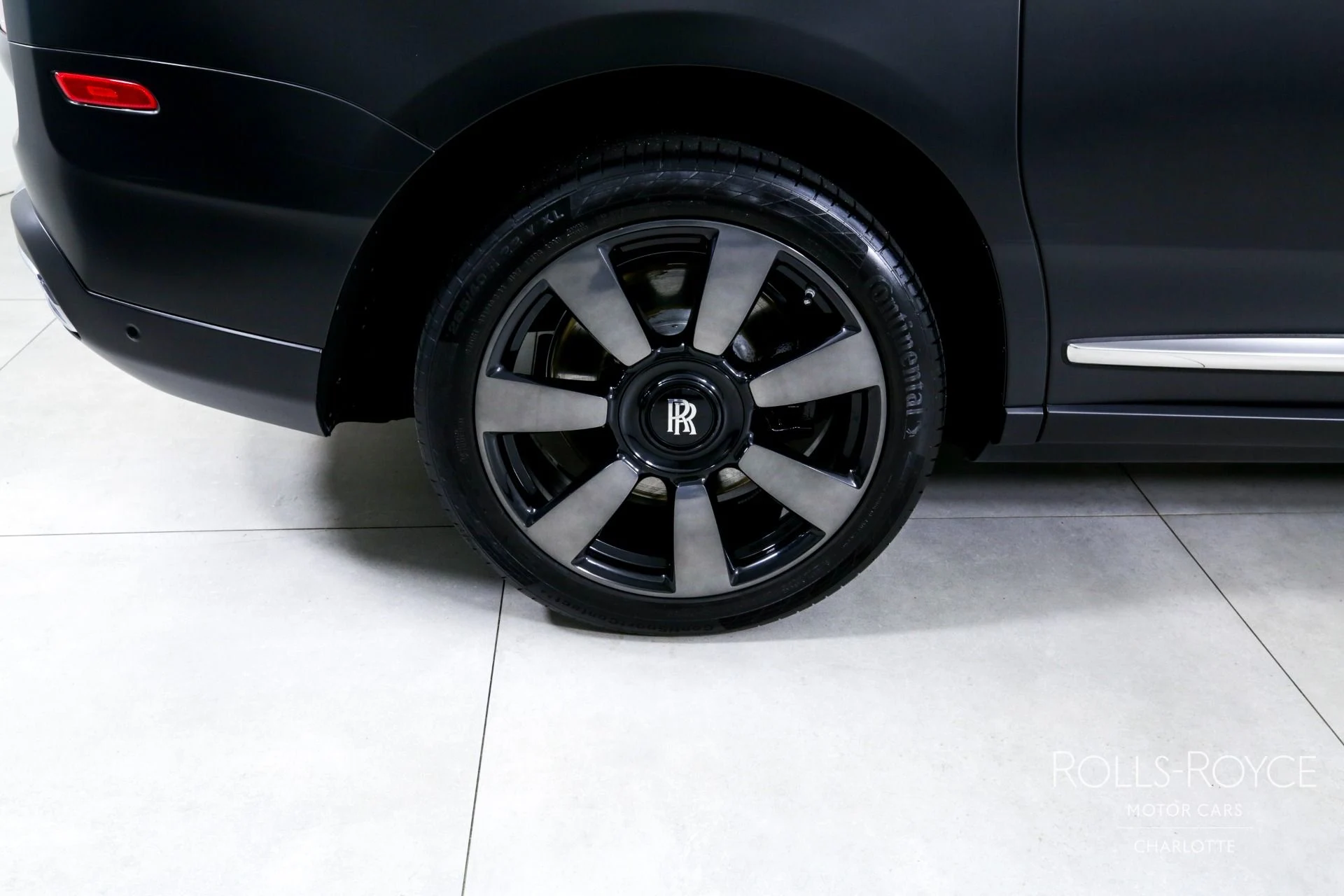 mph031_1059292420_Used_2023_Rolls_Royce_Cullinan_1749155618_78850715ff