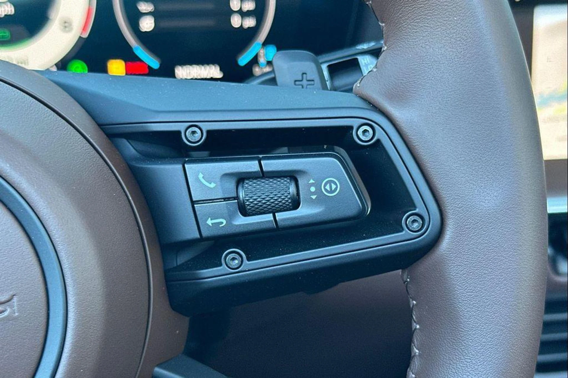 mph031_1059832184_UU_Di_Bd17_Orw_Db_J_Gug_If_Vq_YOA_Kb_Q_0c5e7216bb