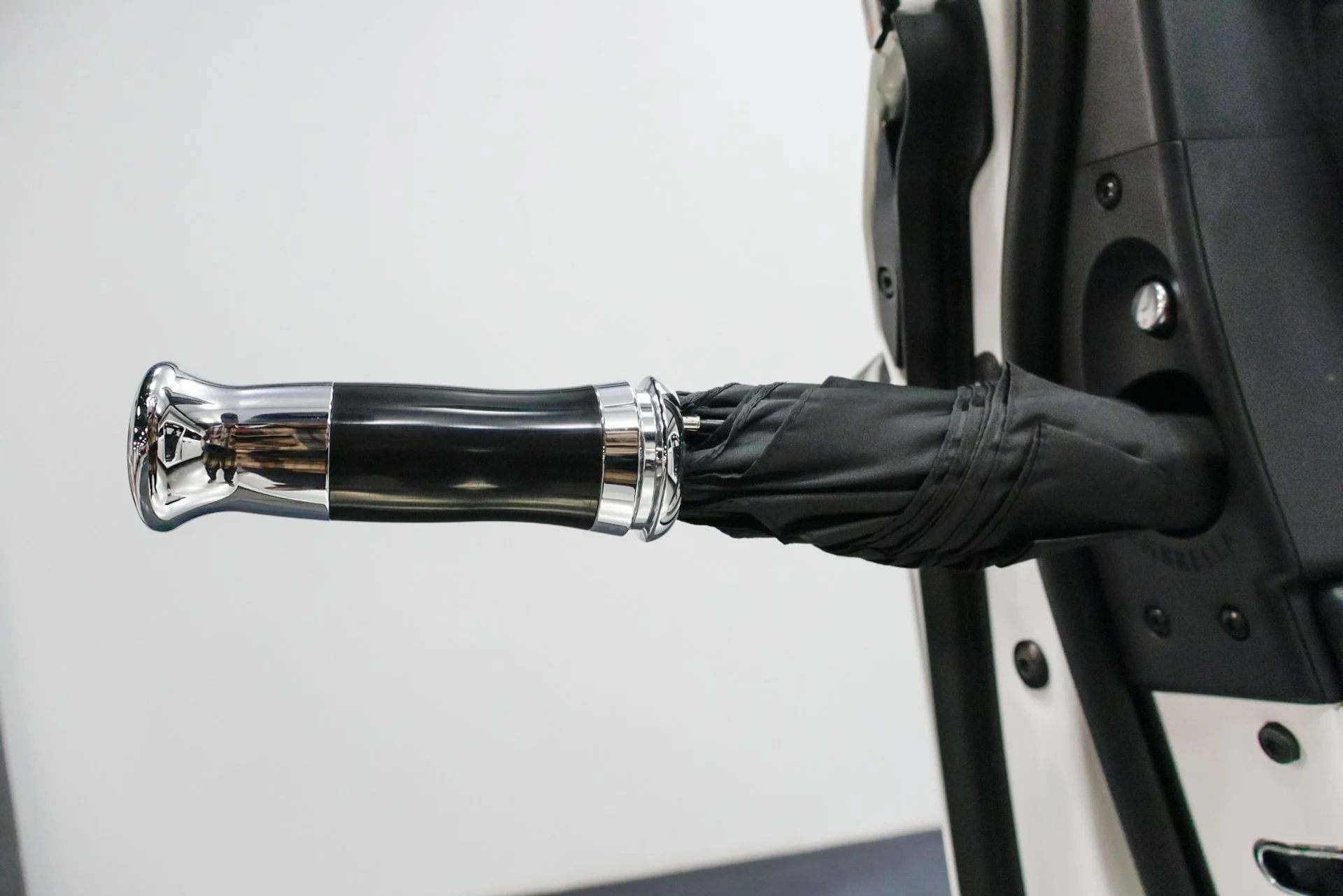 mph031_1069066078_Used_2016_Rolls_Royce_Ghost_Base_1761576592_30b684f4bf