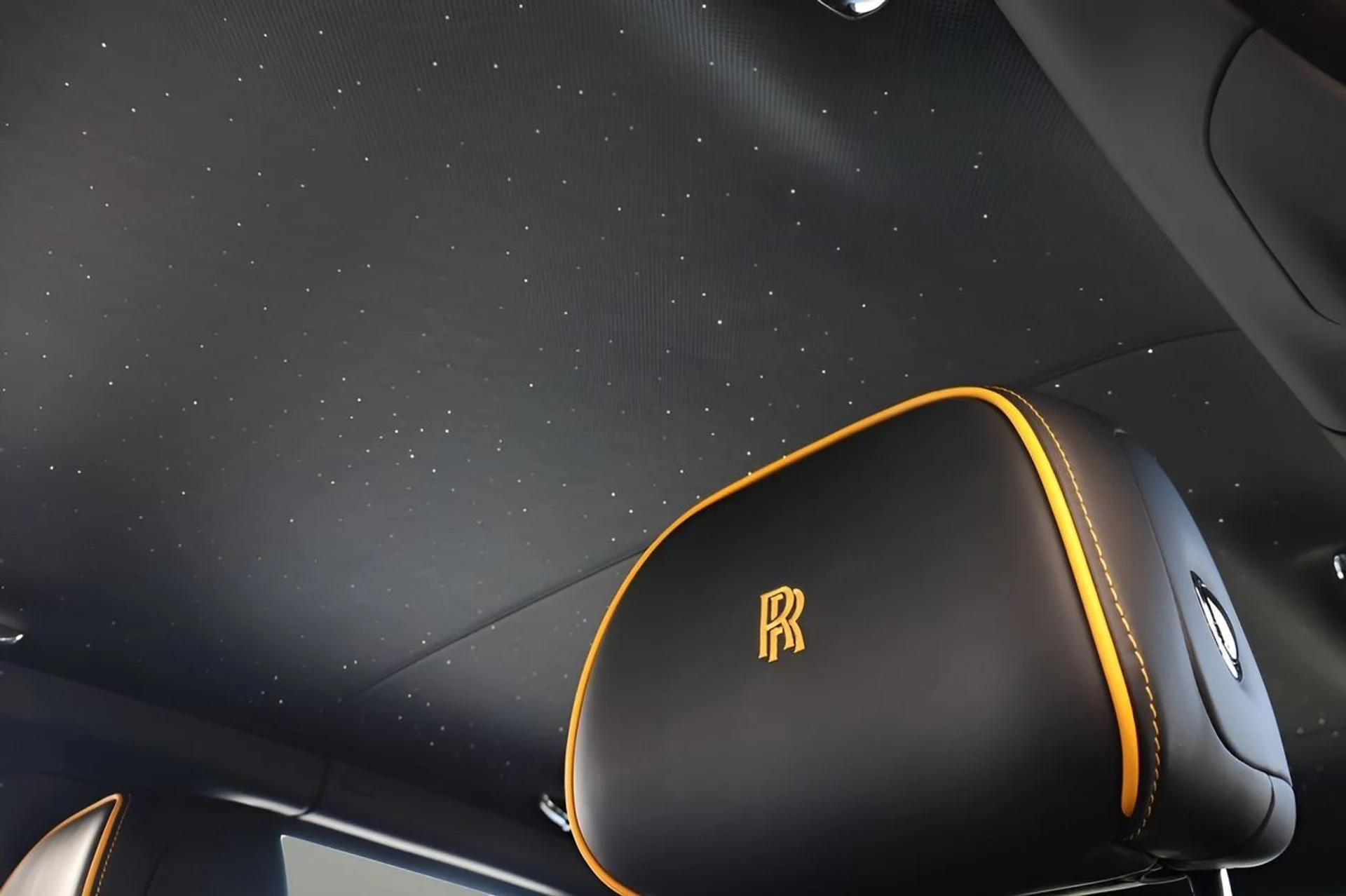 mph031_1072792067_32_a26f65cffa