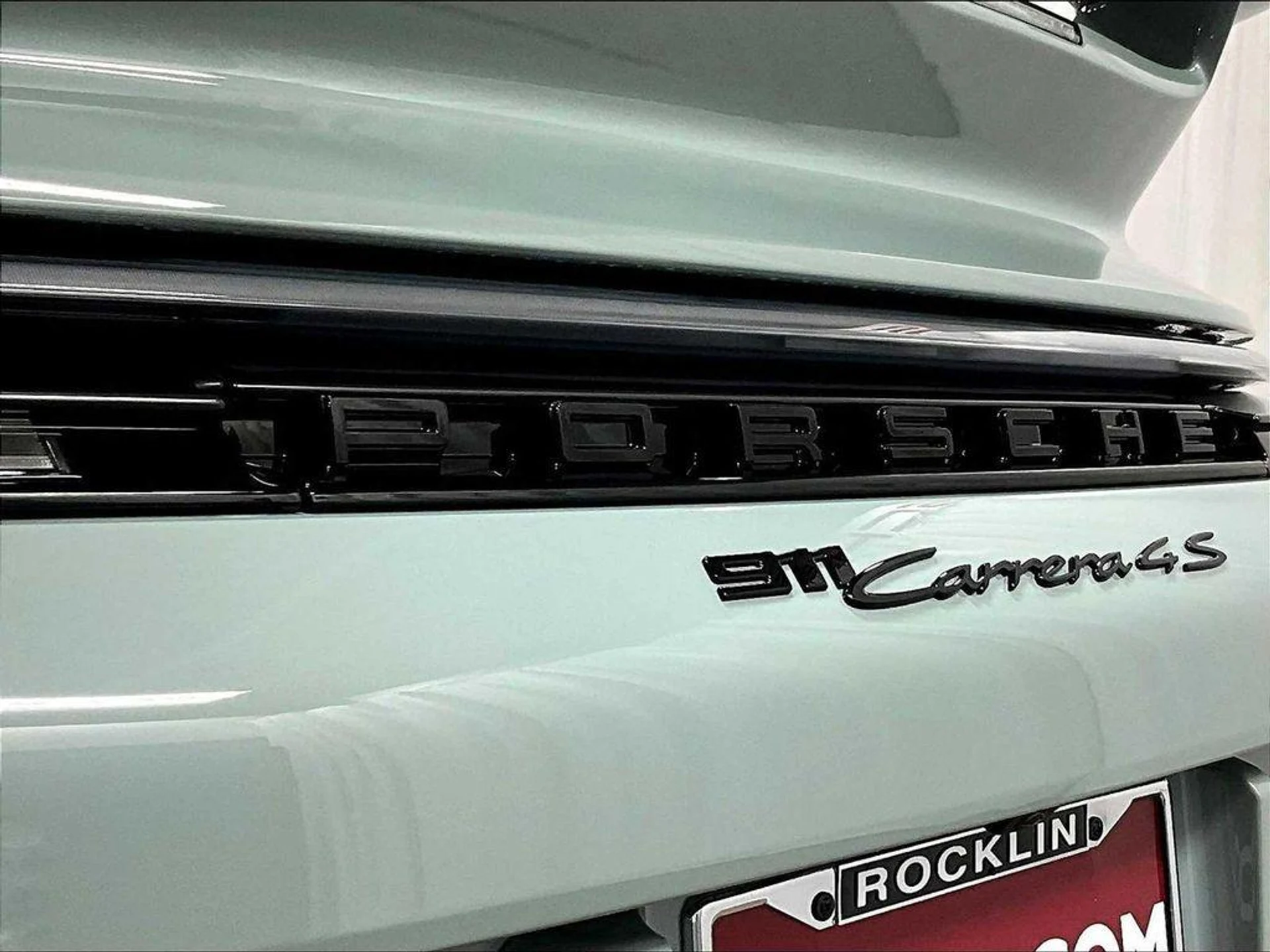 mph031_1077947793_DGC_Jb_XX_X_Eaia_z_Iv_W_Ew5_M9_SRE_21ee95cc10