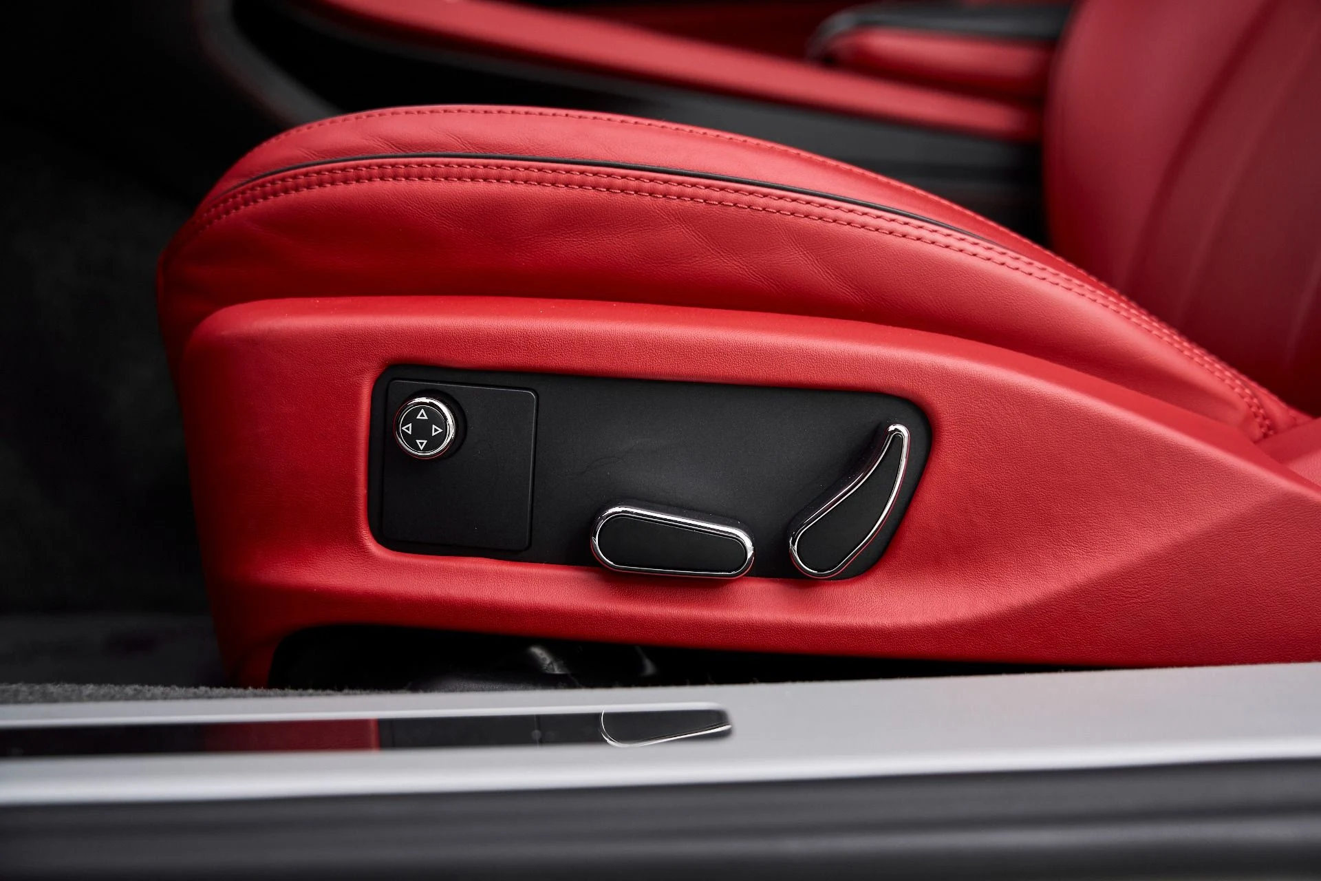 mph031_1083662142_Used_2022_Bentley_Continental_GT_V8_1766784169_85fe2ba5bc