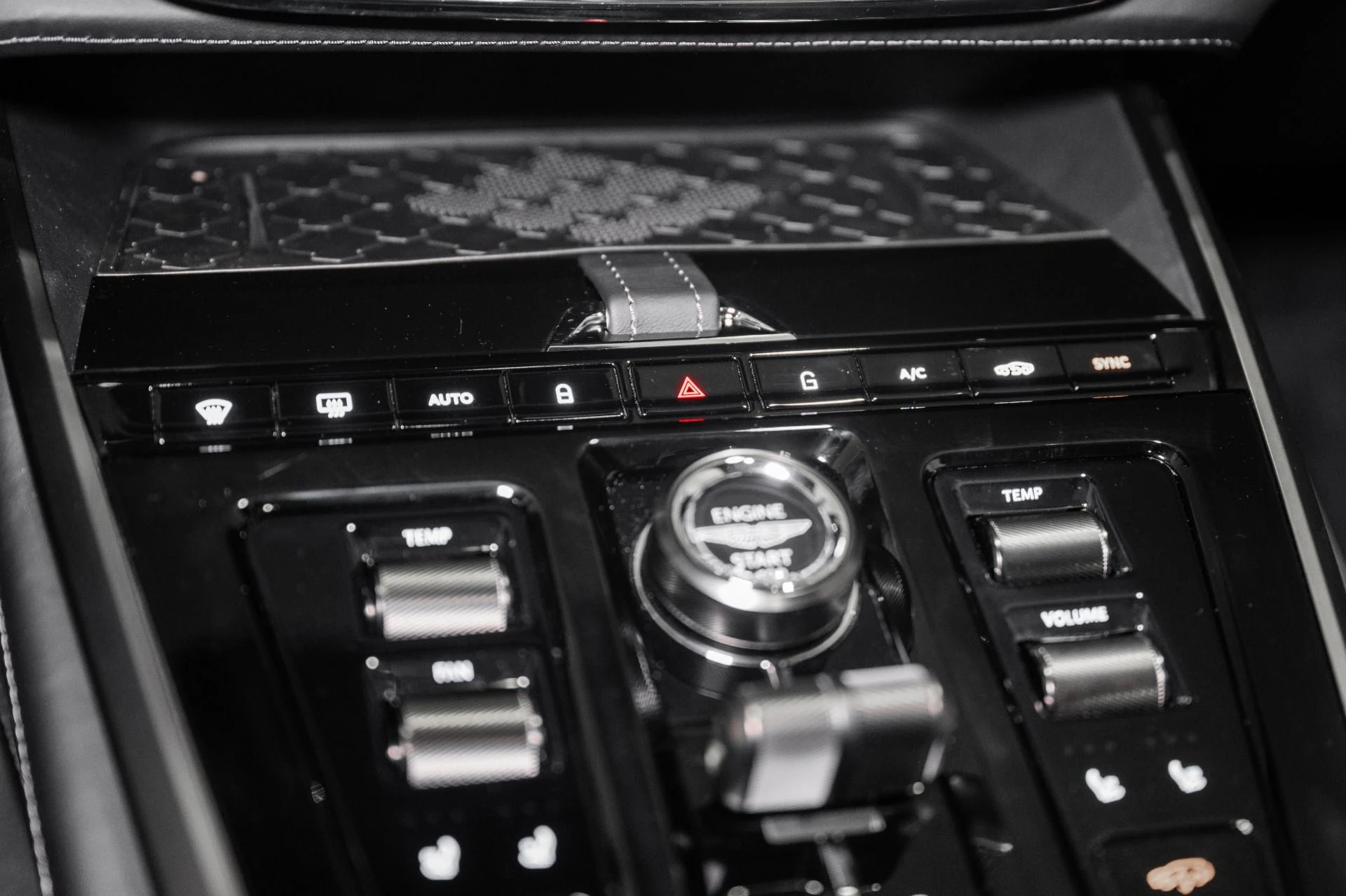 mph031_1090634724_New_2026_Aston_Martin_DBX_S_1765985660_d00d269bf4