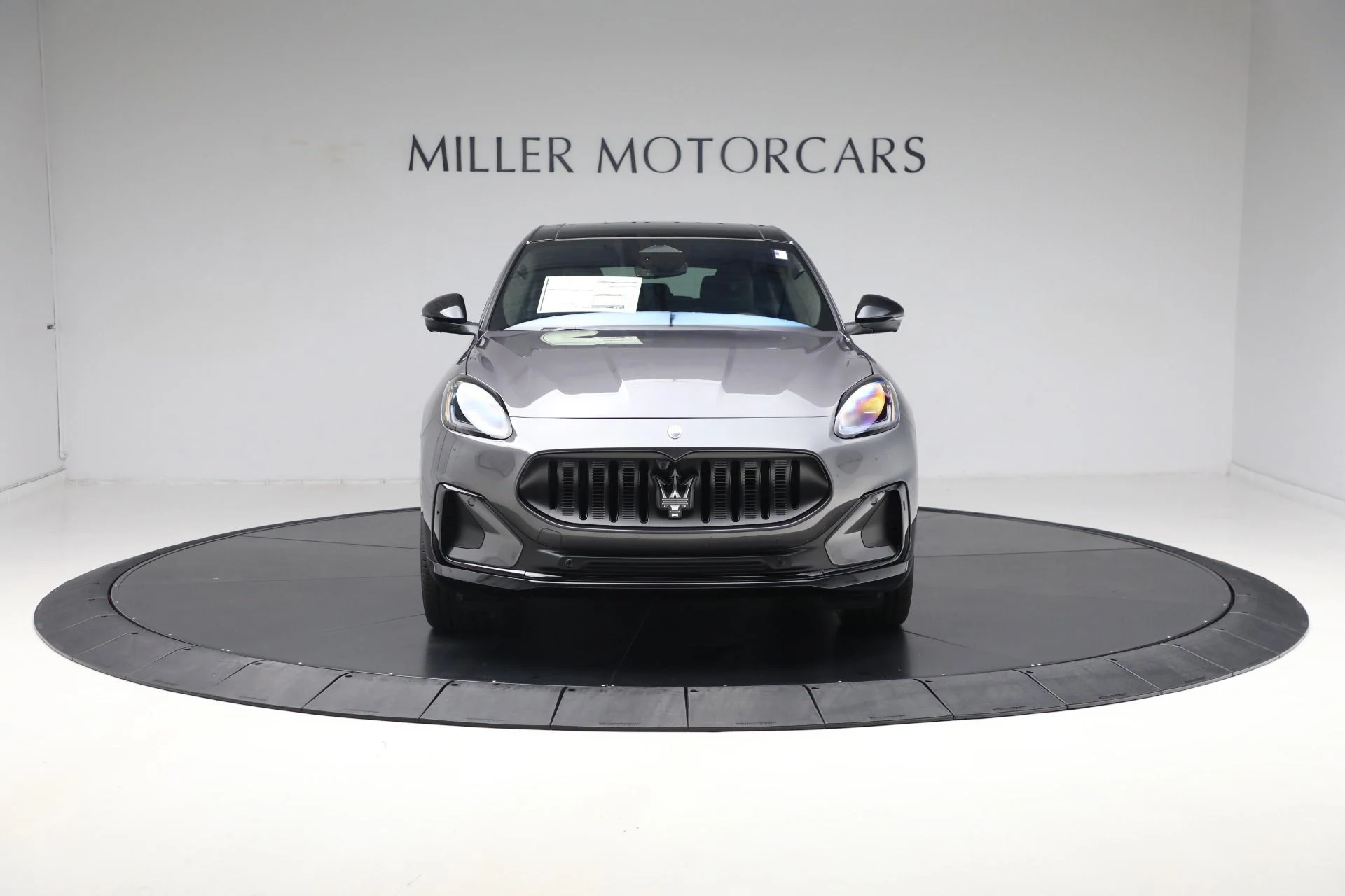 mph031_1090853766_New_2025_Maserati_Grecale_Folgore_c4156cb2ad