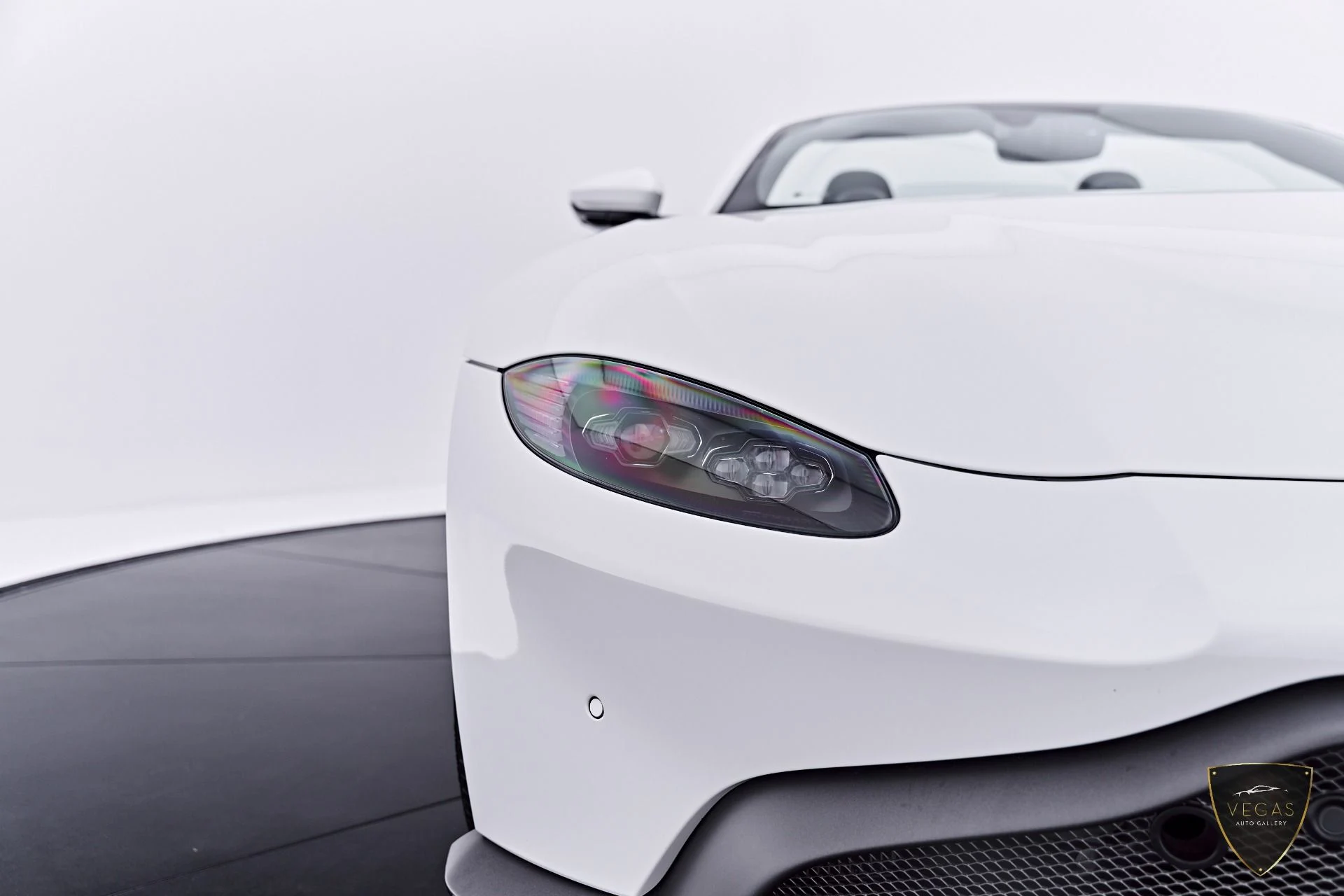 mph031_109521792_Used_2023_Aston_Martin_Vantage_1783622442_49731c29bf