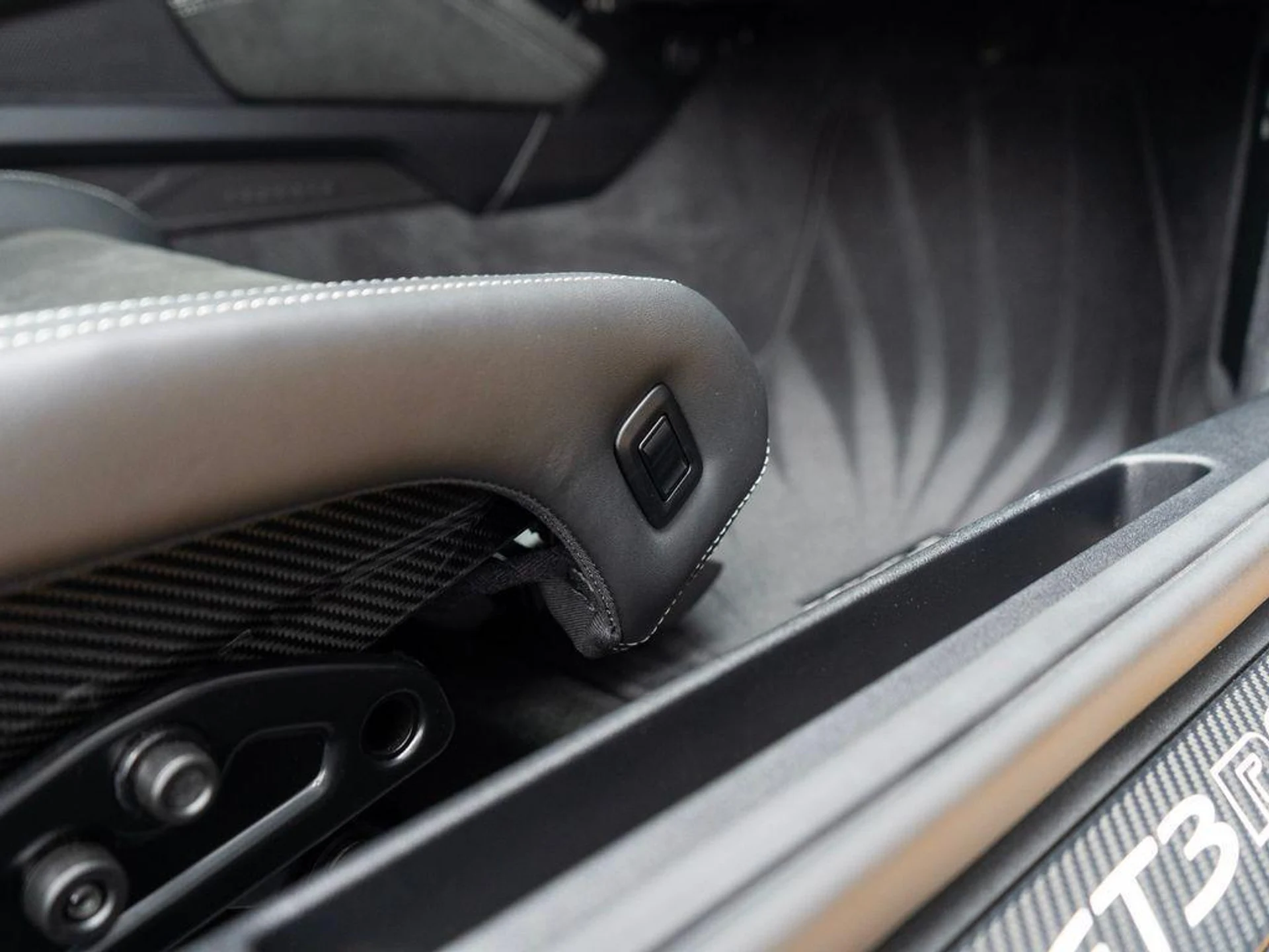 mph031_1103329566_3t_bf_Zb_KGBHS_Sm2_J3fwuk_Hy30s_71a904a962