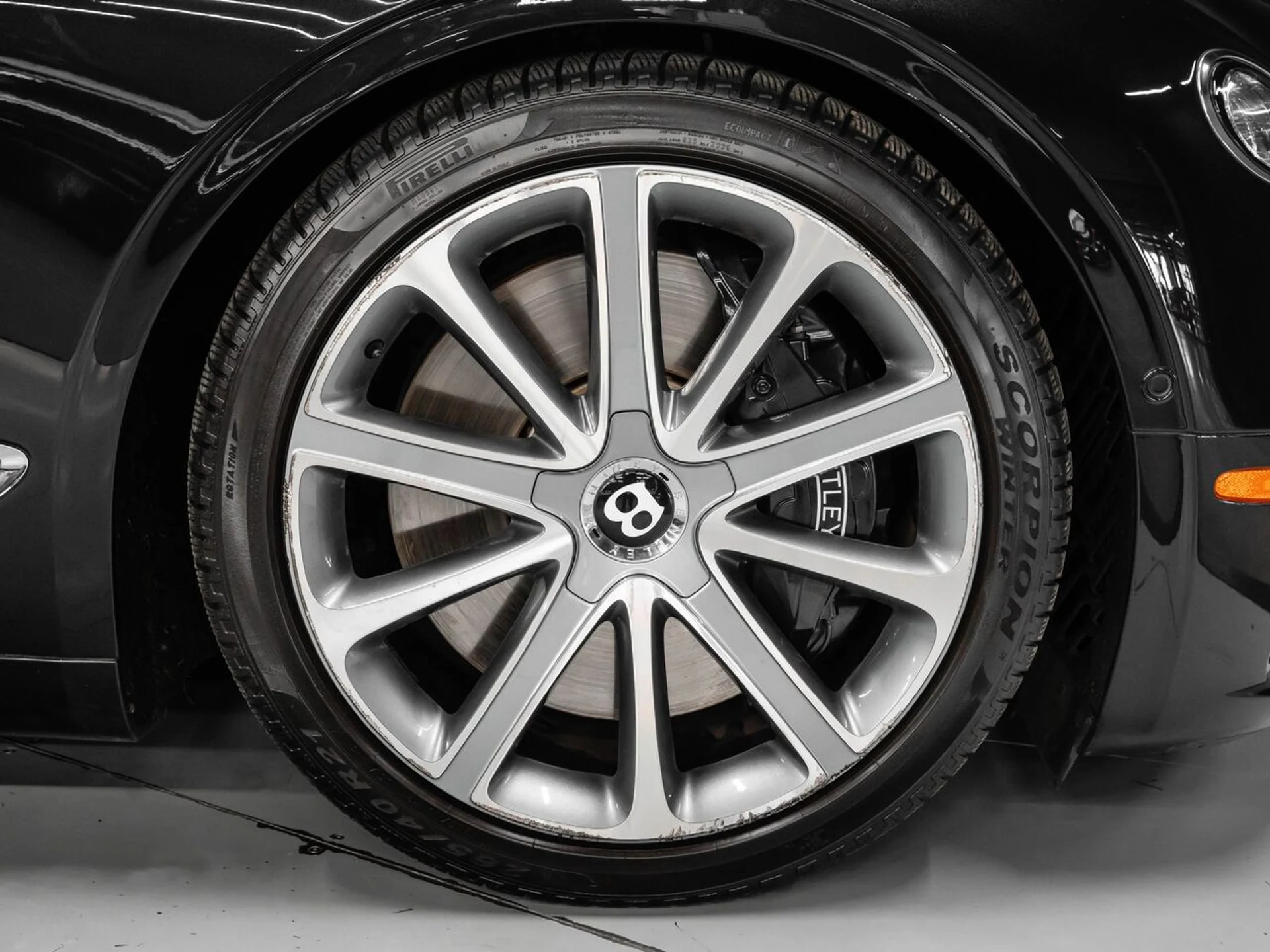 mph031_1105641441_bentley_continental_2022_3ce1a337af