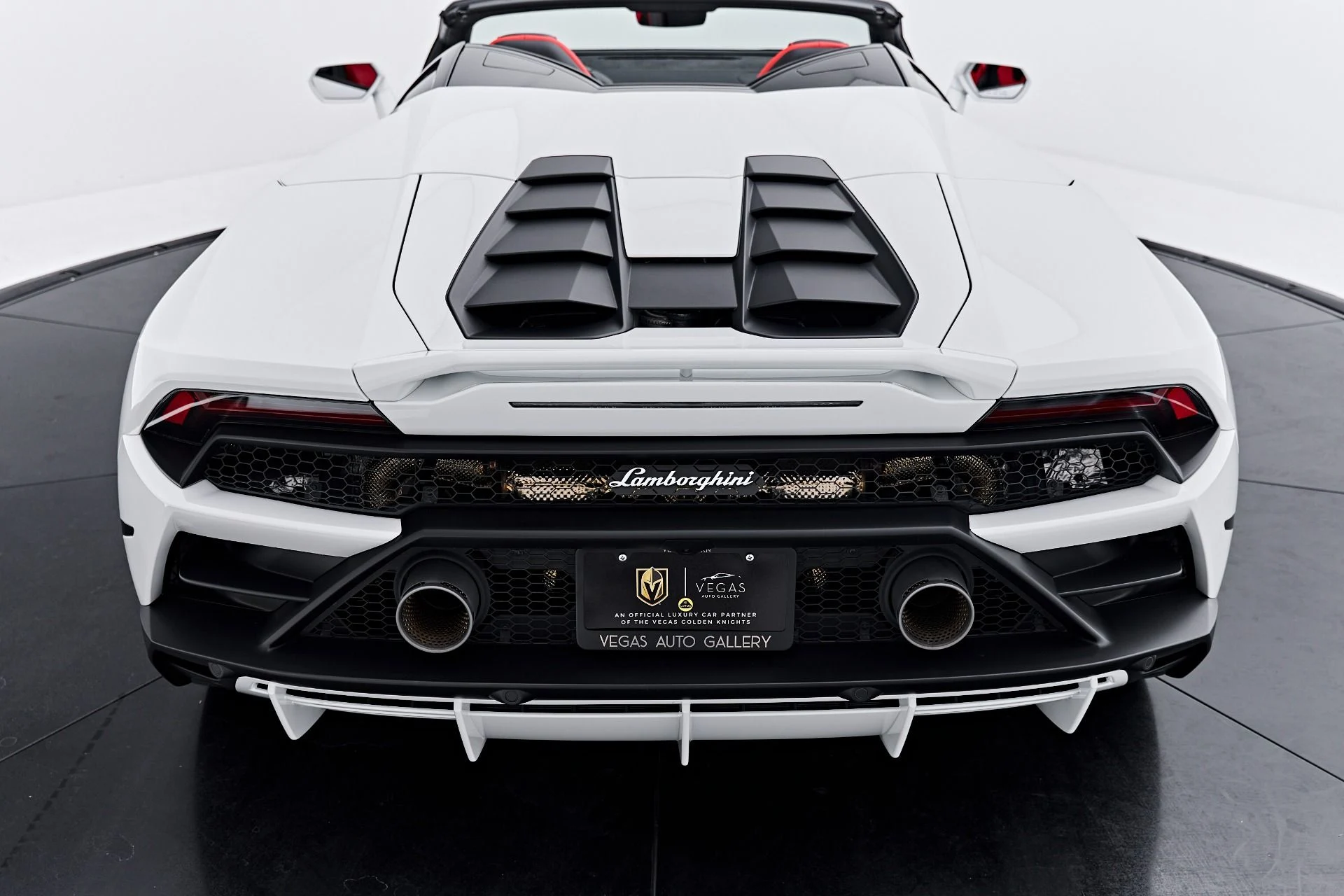 mph031_1107533572_Used_2024_Lamborghini_Huracan_EVO_Base_1791337115_3c0bed6eec