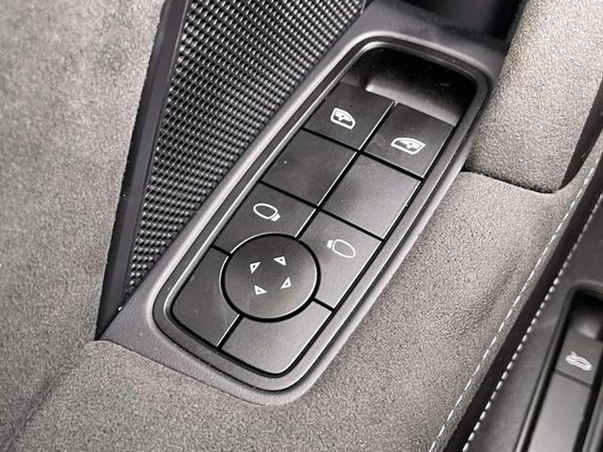 mph031_1108994814_Oko0_Hsx8ts_Pe_C_Ex_Jl_KF_Eso_Hh_U_7746b28956