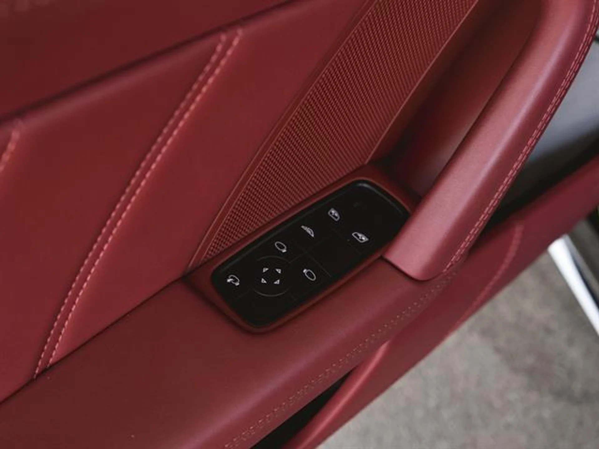 mph031_1111217246_4_D3w4w_X_Bmdh6_WP_2_G7s_W7dz_U_Aed_I_936f2c8961