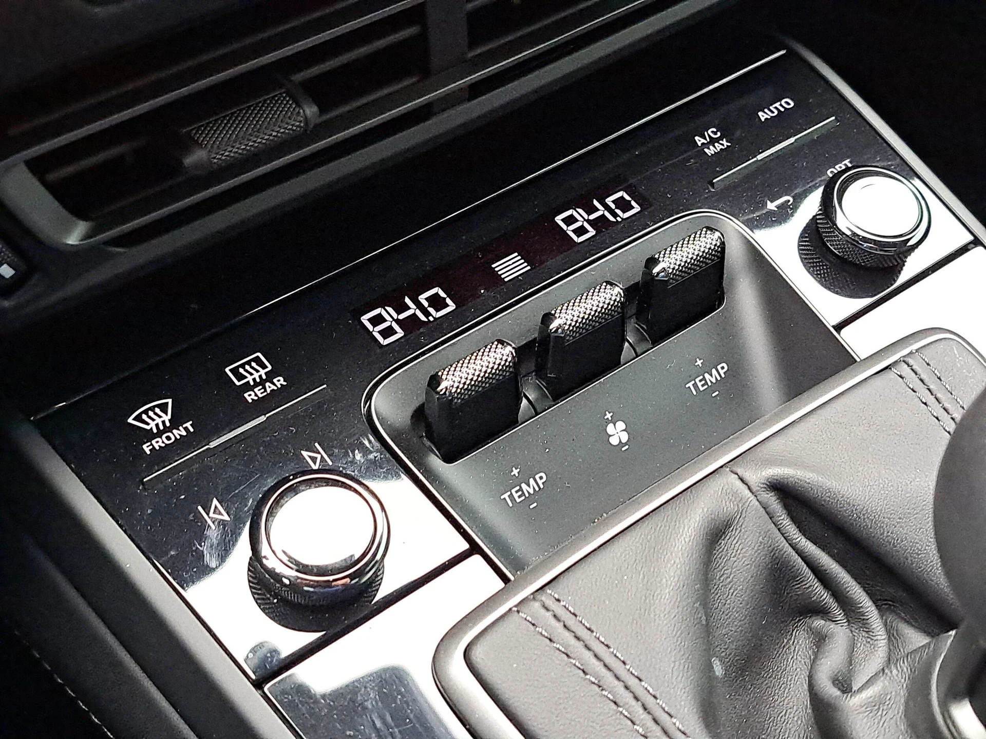 mph031_1113175036_09c6550dd7c73f087a35f7e99de73ea7x_bf8164d258