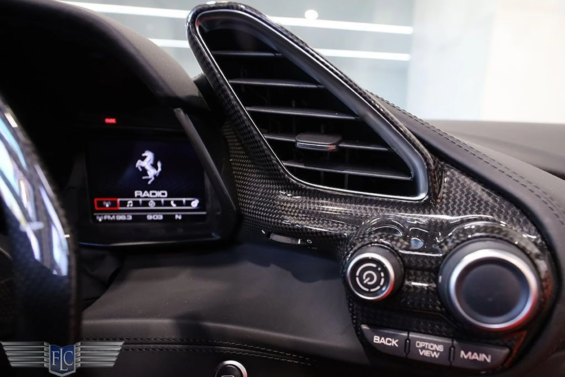 mph031_1118075809_used_2019_ferrari_488_spider_convertible_9689_22223327_32_1024_06363ec065