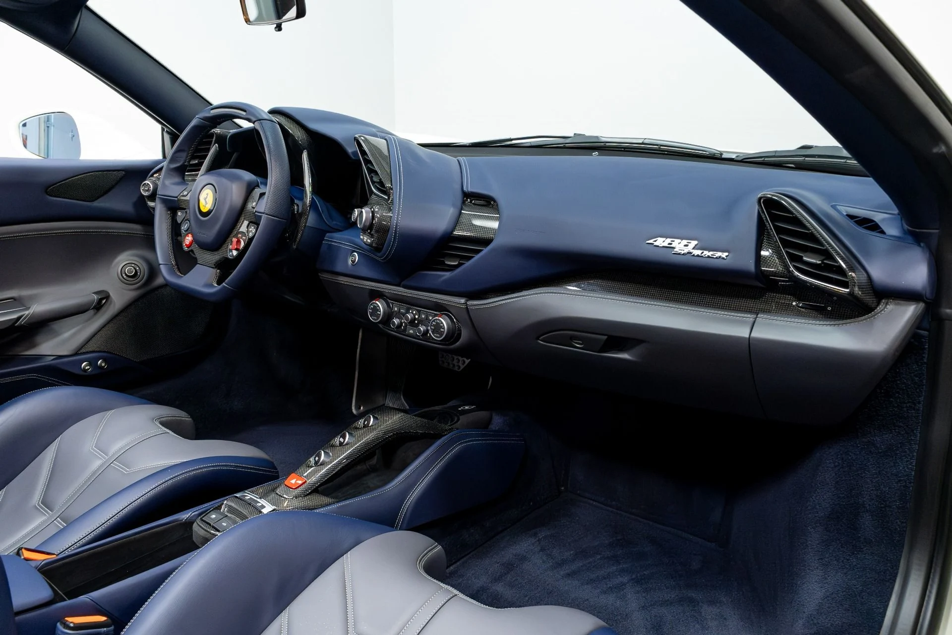 mph031_1120560825_Used_2018_Ferrari_488_Spider_1774434782_225cf6dcc9