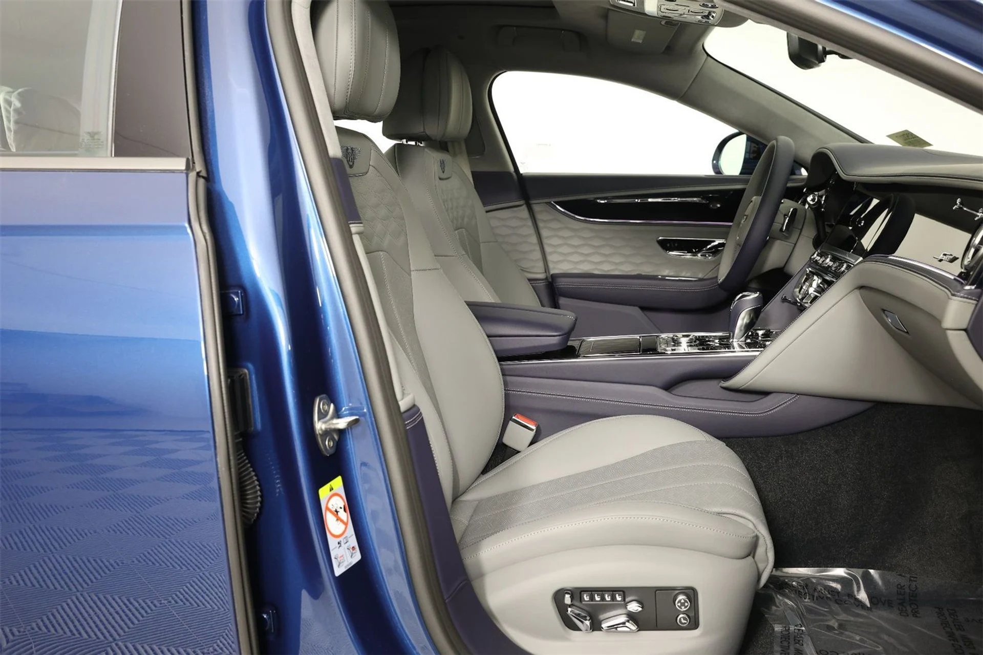 mph031_1125936087_0298caef64c37f3130ff91d5a1f1d3a8_268a46efd9