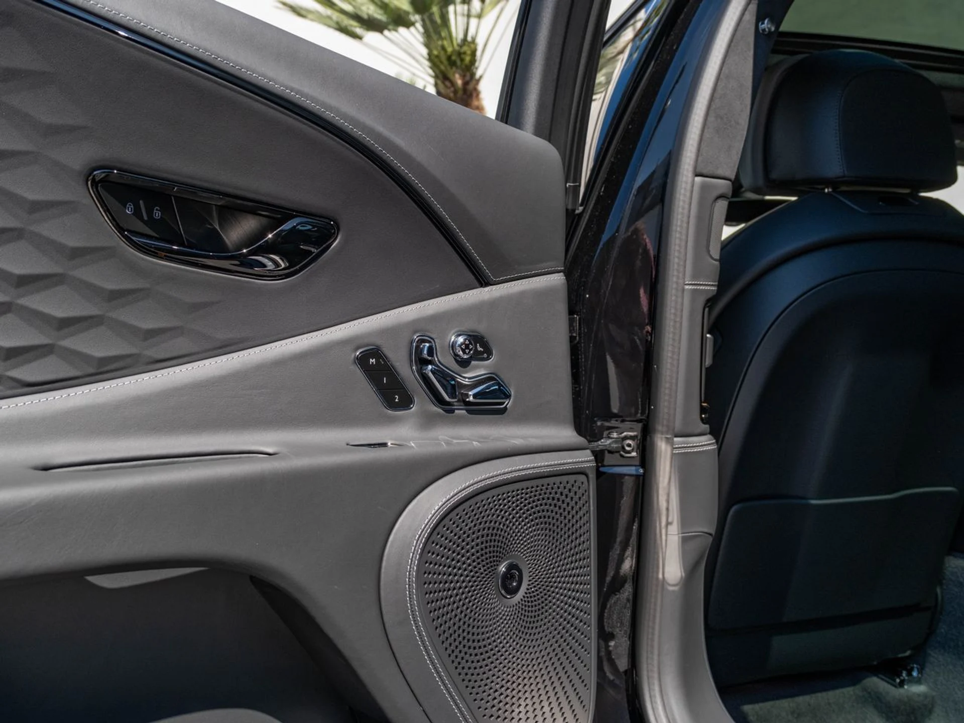 mph031_1128988459_7438c6ca6098241495d0159599214aedx_4899ab790b