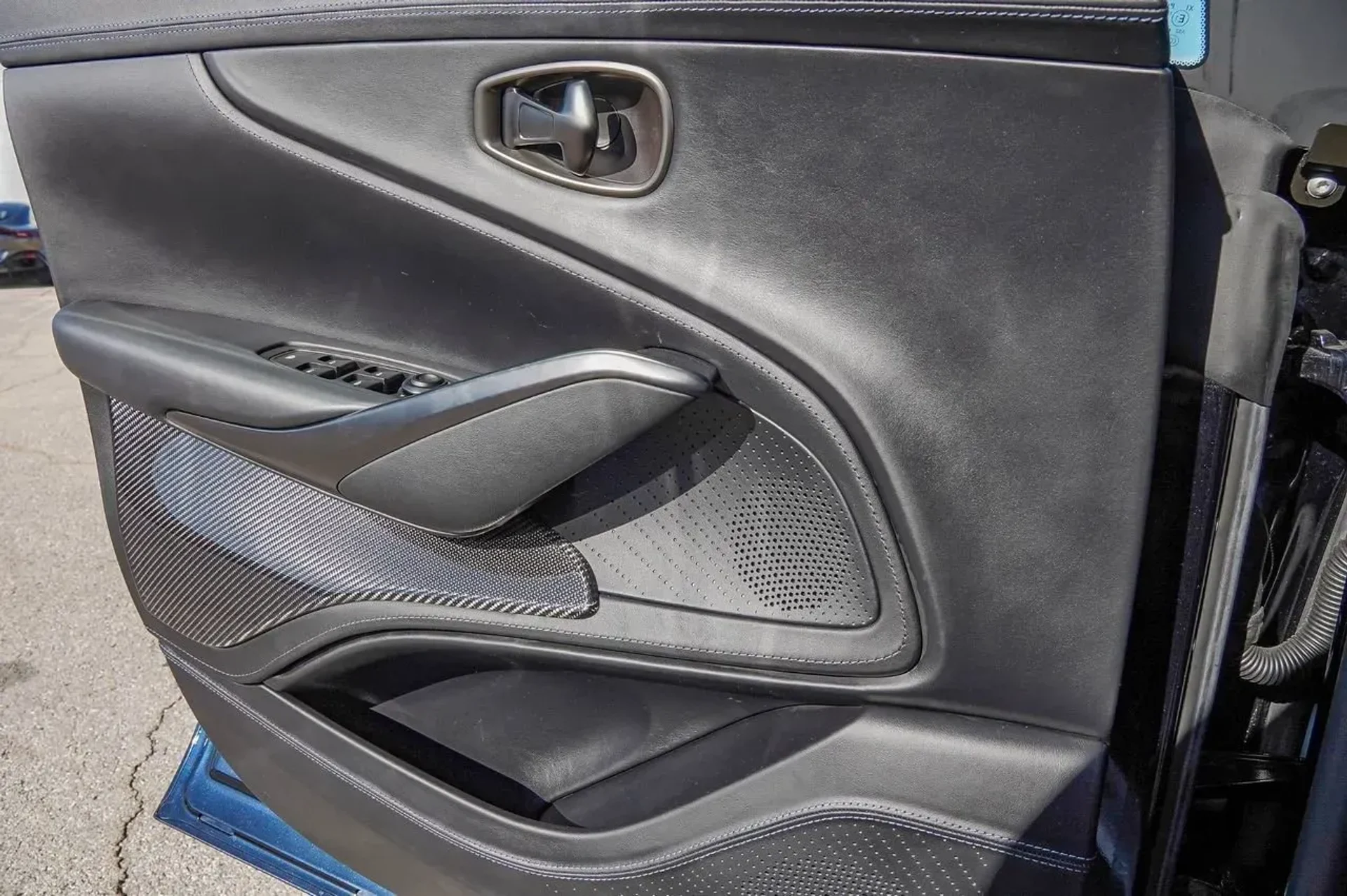 mph031_1130228659_e561a225b97a40c695f57c6924c3082b_53127971b8