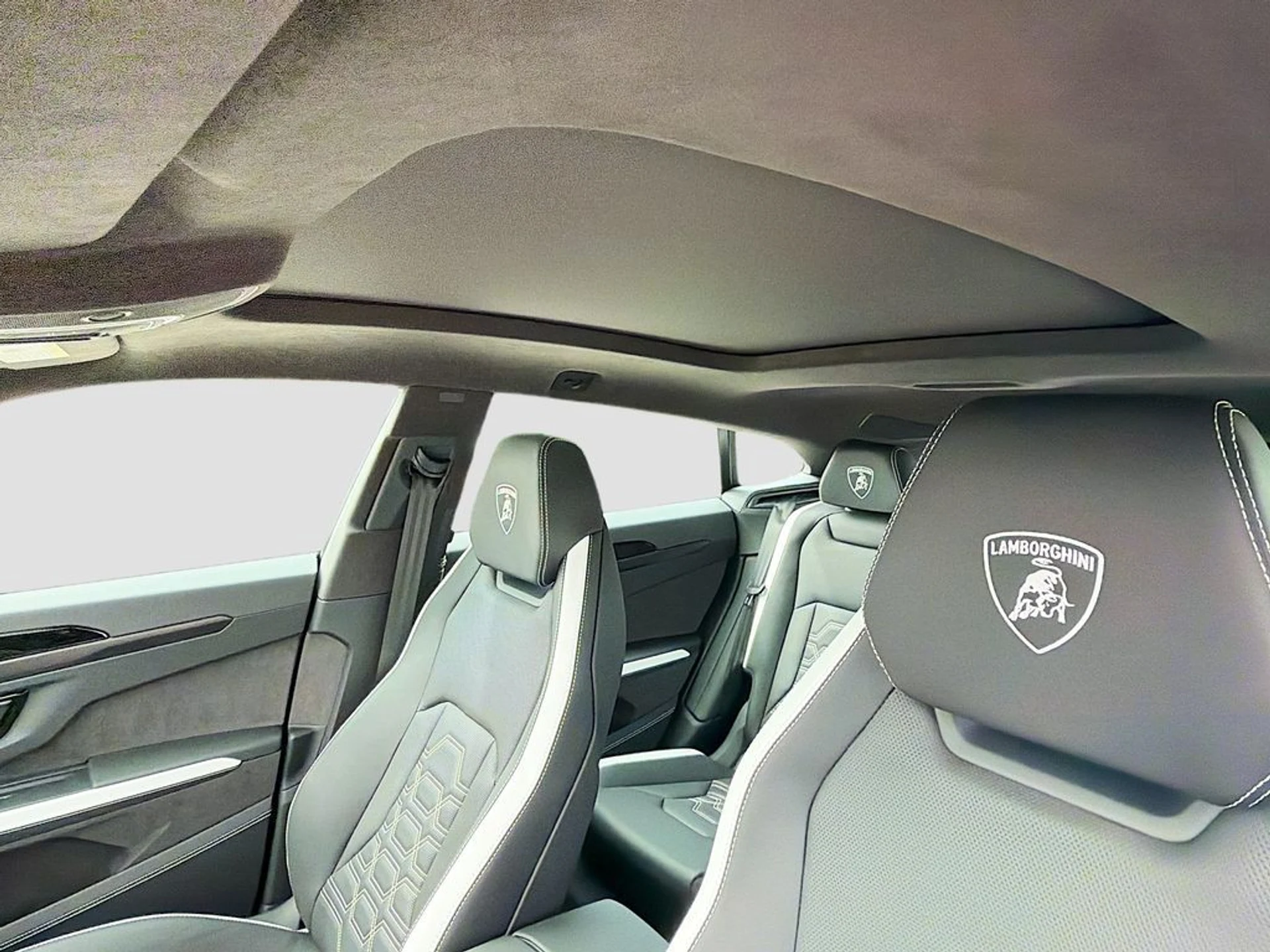 mph031_1135544629_bd9de899af104d5084e958694eb1f3d5x_d9697604d3