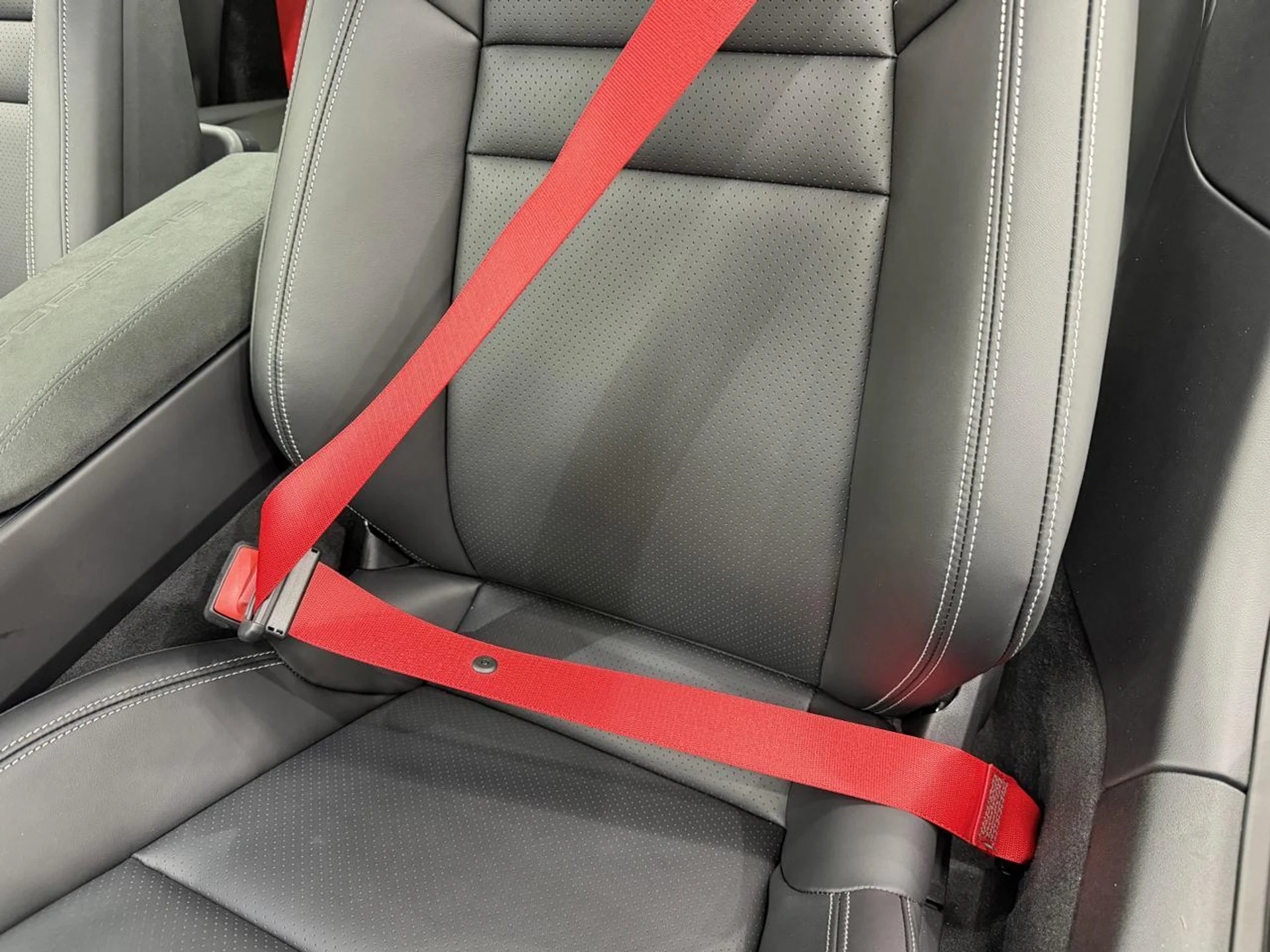 mph031_1136879247_035cffd9fd087cd9a55a479d324d38b2_9c29a14552