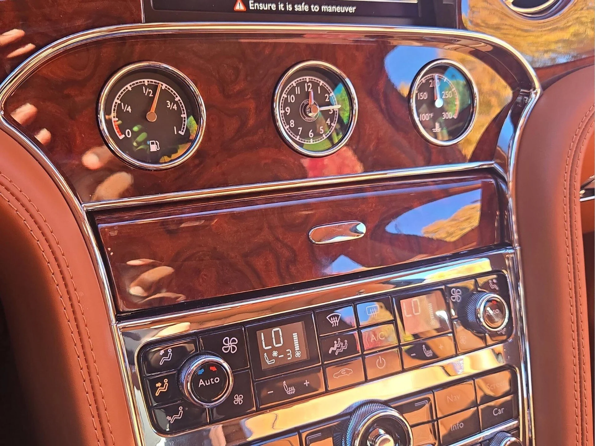 mph031_1140069748_98a2214864ae527ab0aeff83ce088889x_fede197015