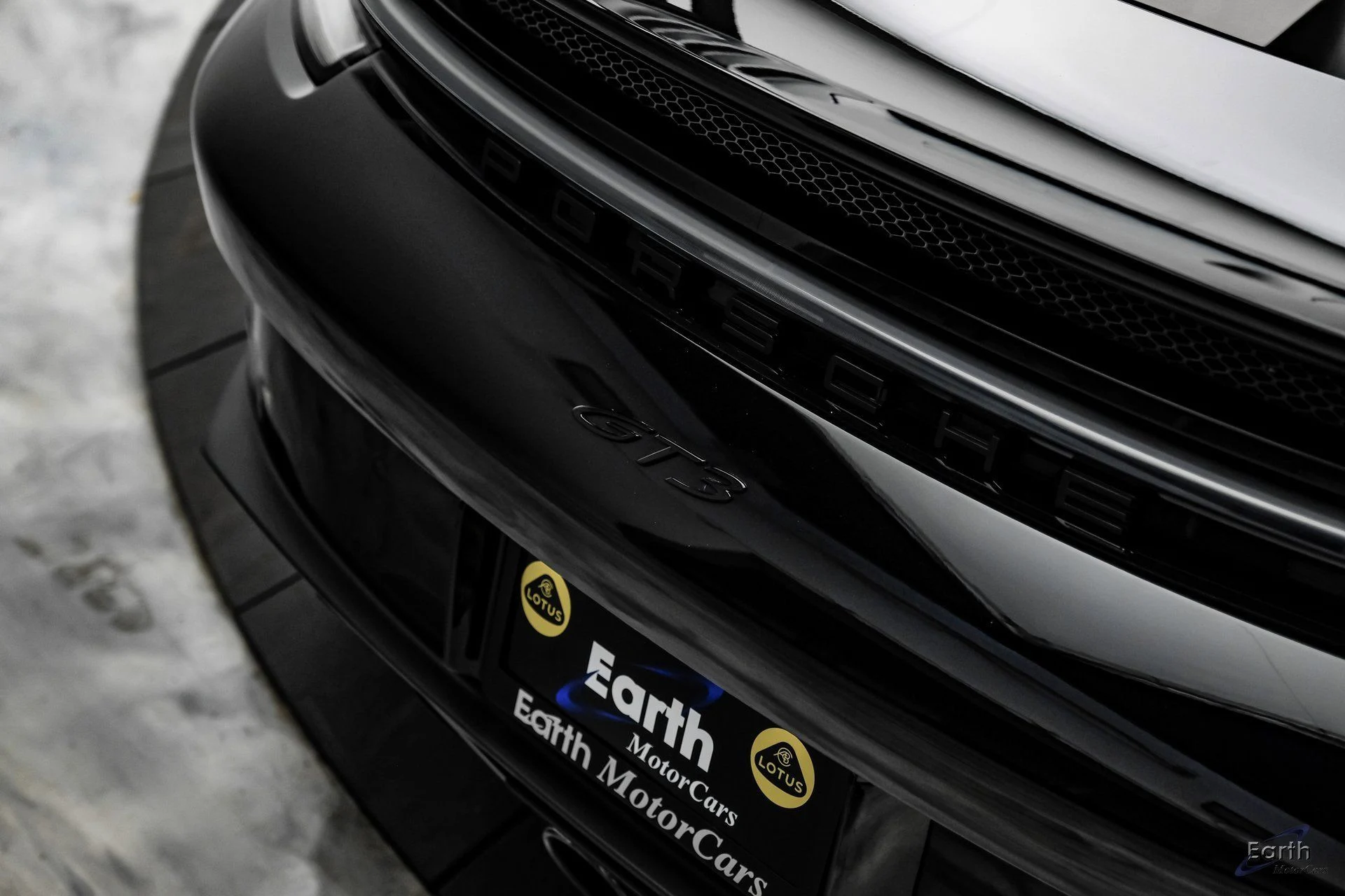 mph031_1142973807_1d89f0fda5b4e7e93770f555a964564ex_94044299cf