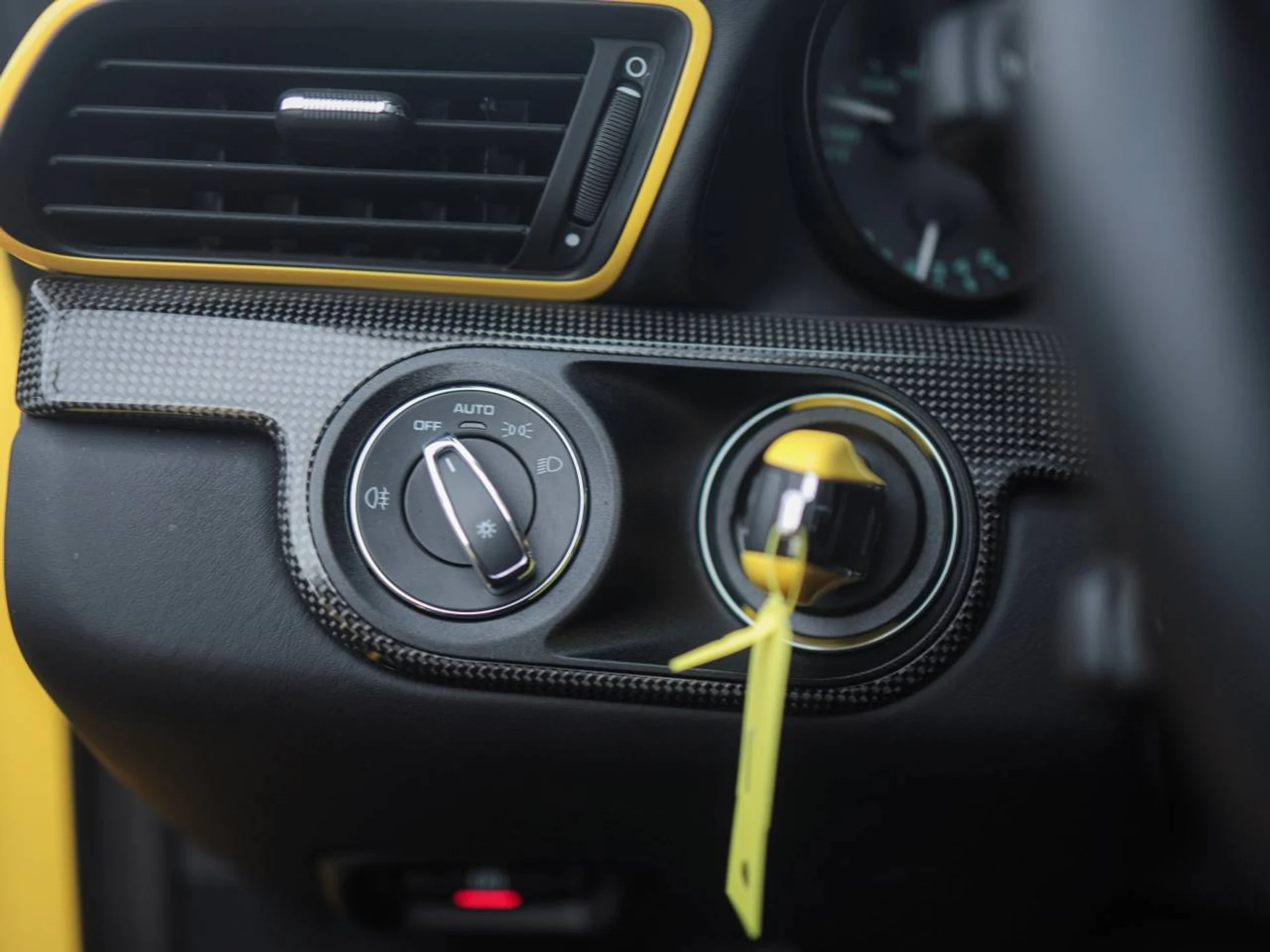 mph031_1144944039_1280_2ae4f272ca