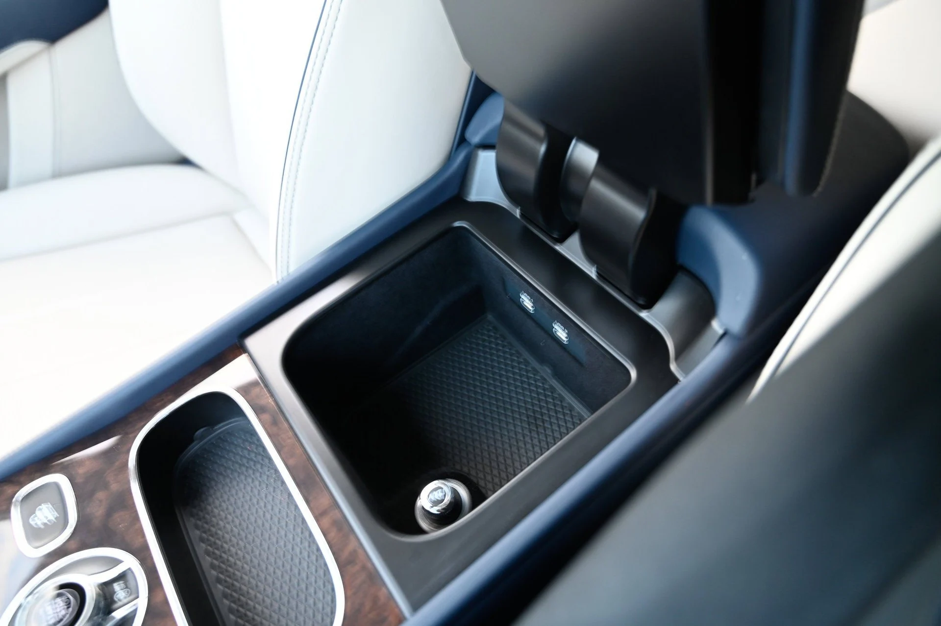 mph031_1147256228_d628486080d343f7bd2a8e48b483adc2_5bb4b7d05d