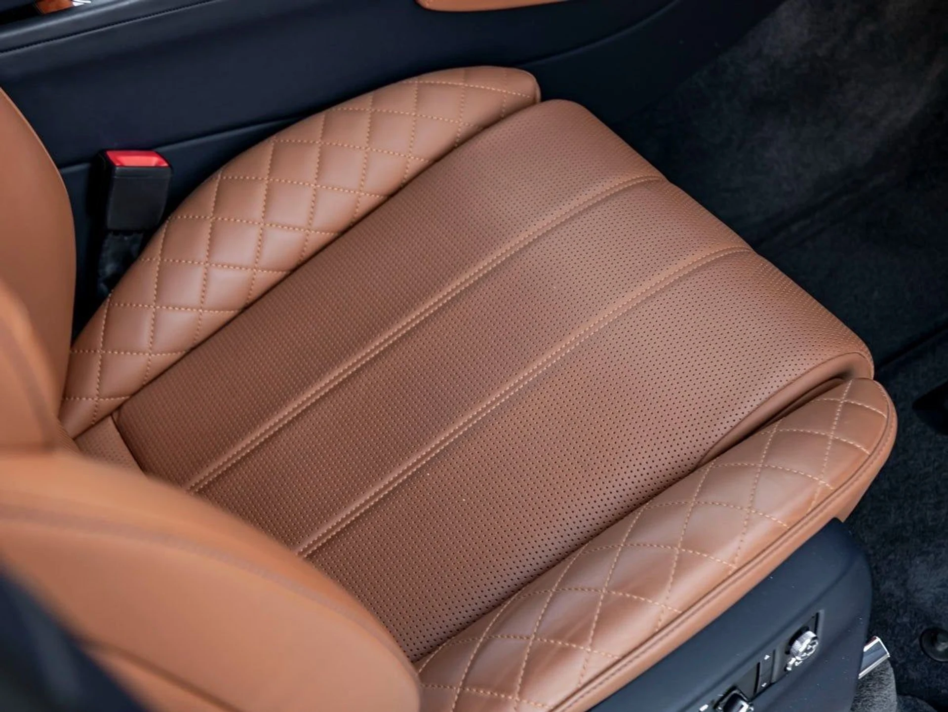 mph031_1147366341_32_6203ef0e96