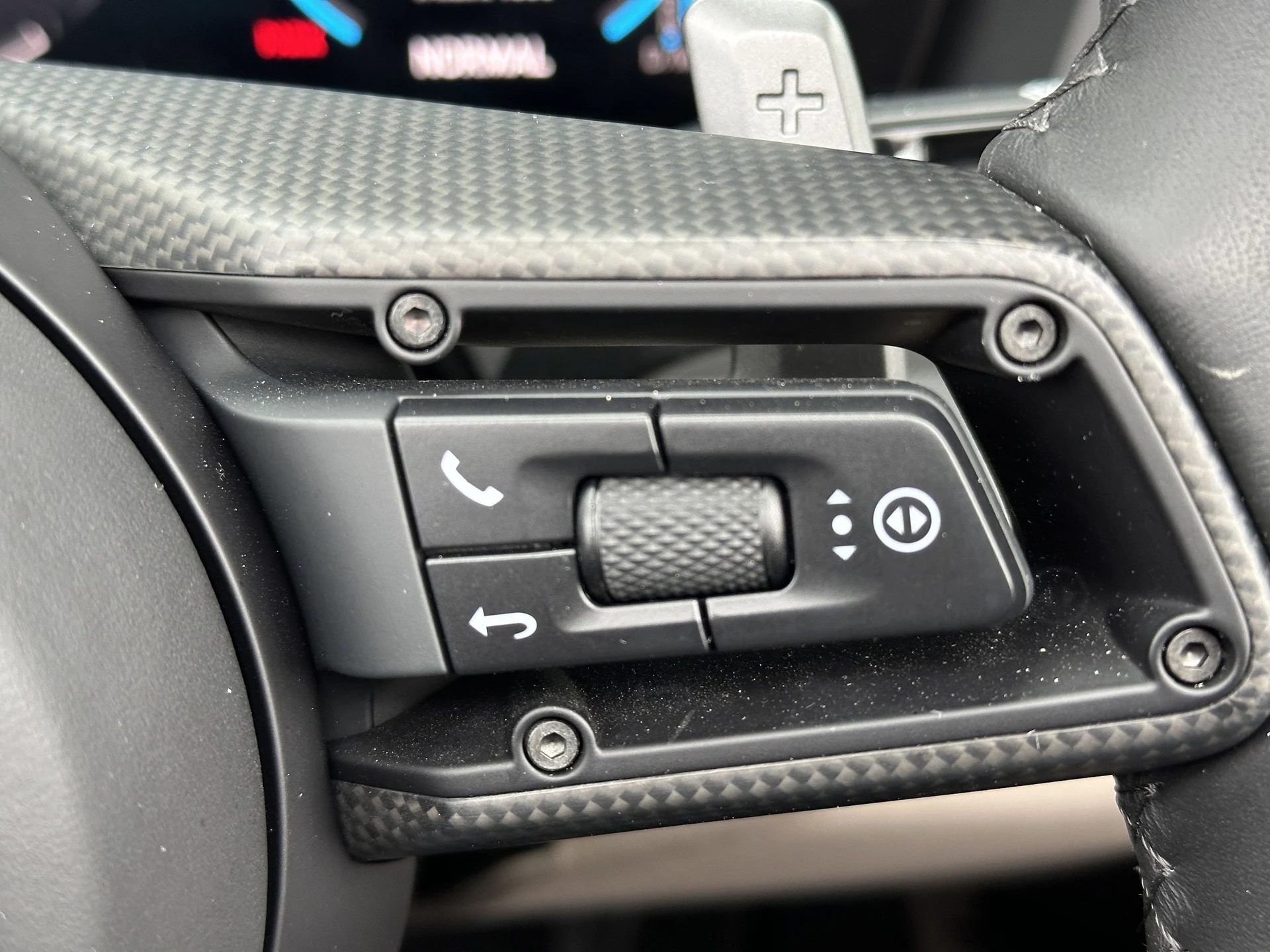 mph031_115230551_3012eedb8e4d1bd429f1b48e60e83125x_1b23f83131