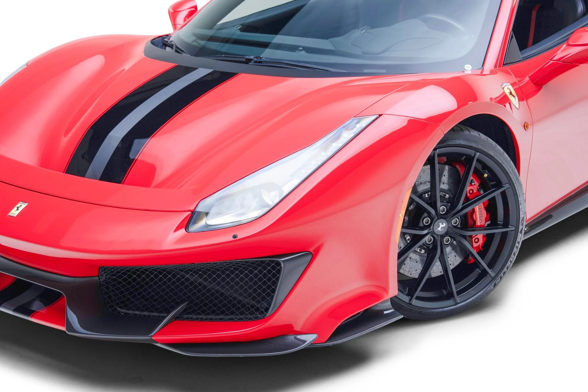 mph031_1153210883_Used_2020_Ferrari_488_Pista_1779389946_11b29e3b7f