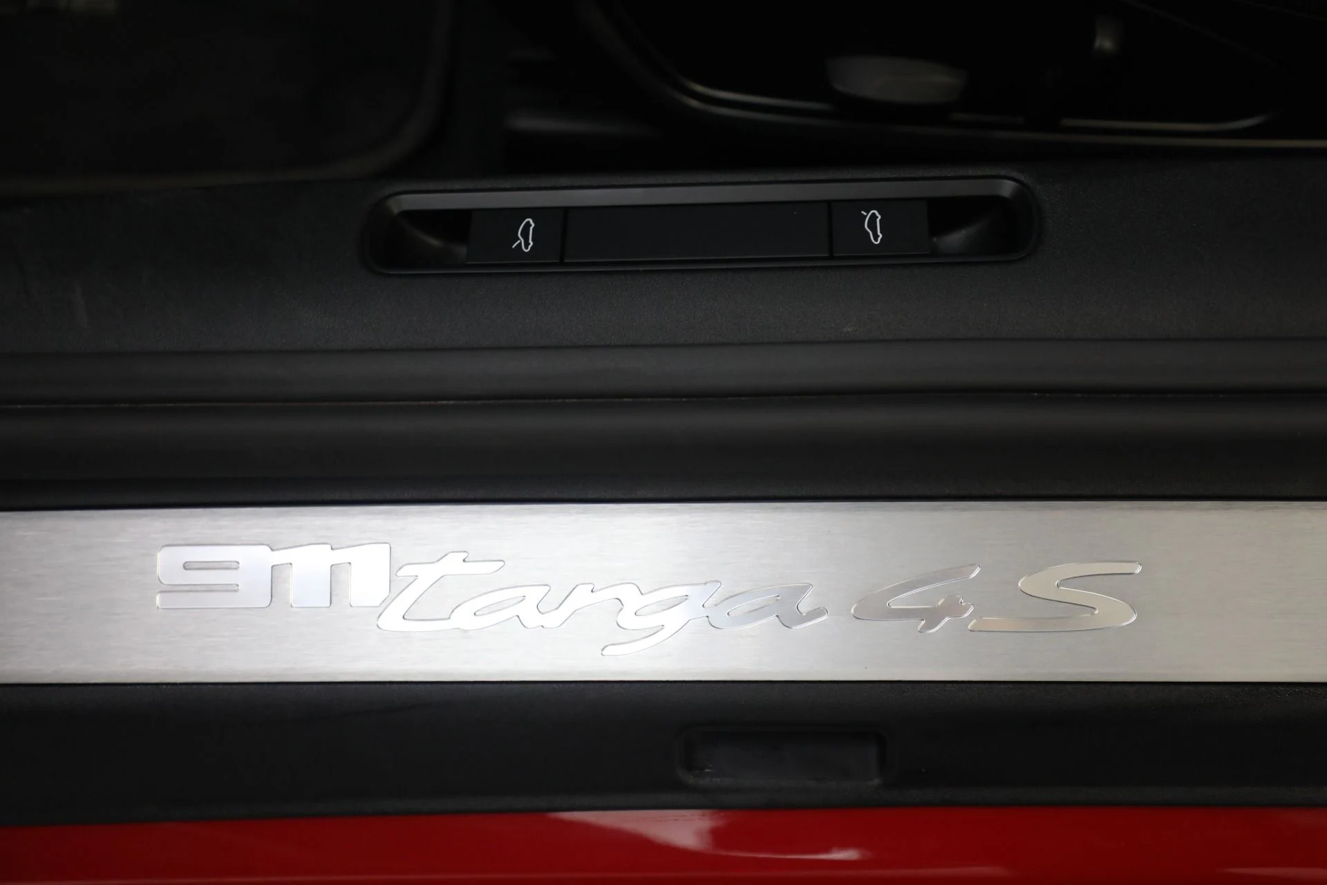 mph031_1157460834_Used_2021_Porsche_911_Targa_4_S_dea2c55337