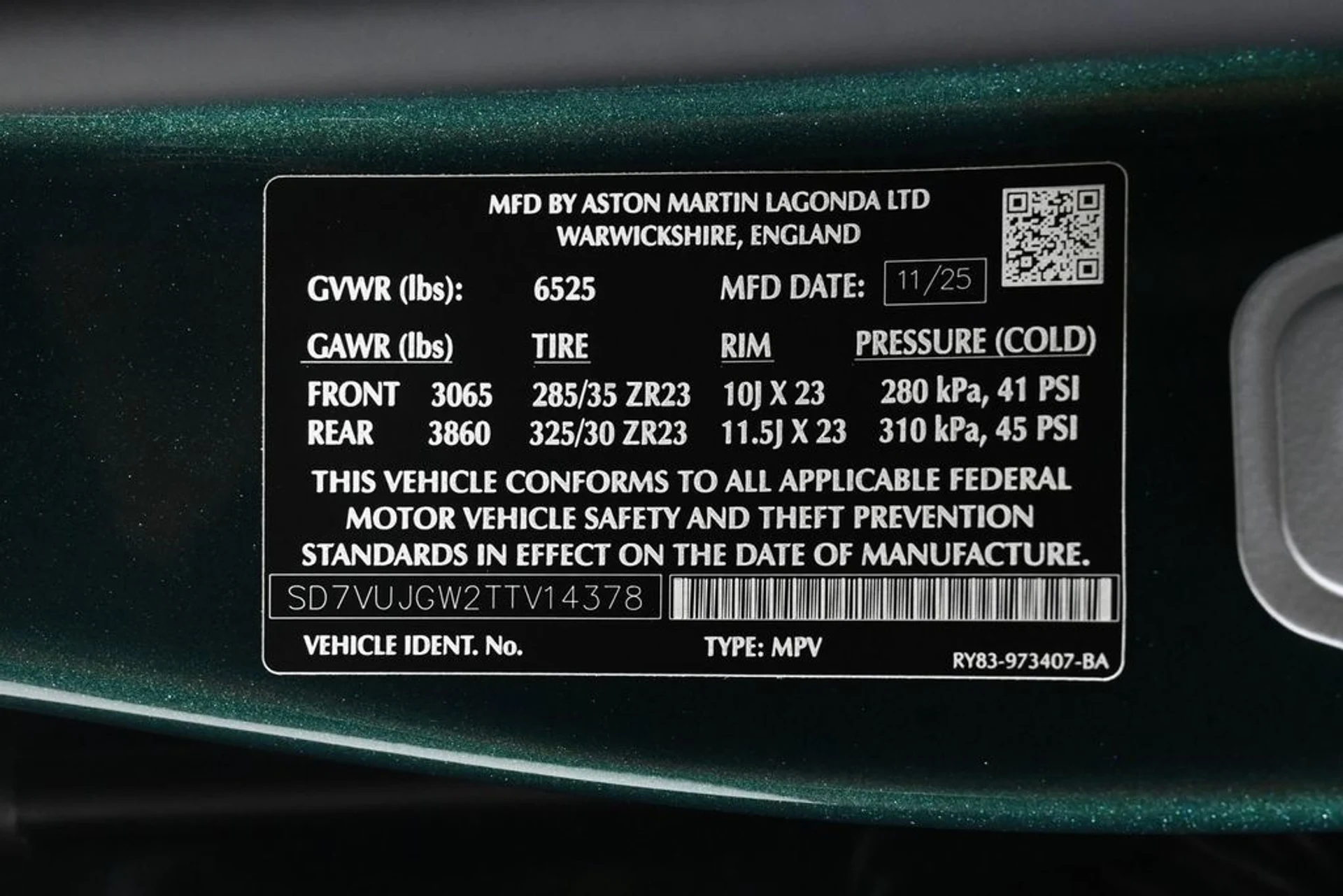 mph031_1170847463_new_2026_aston_martin_dbx_sawd_11350_23004766_32_1024_ddcc9239b9