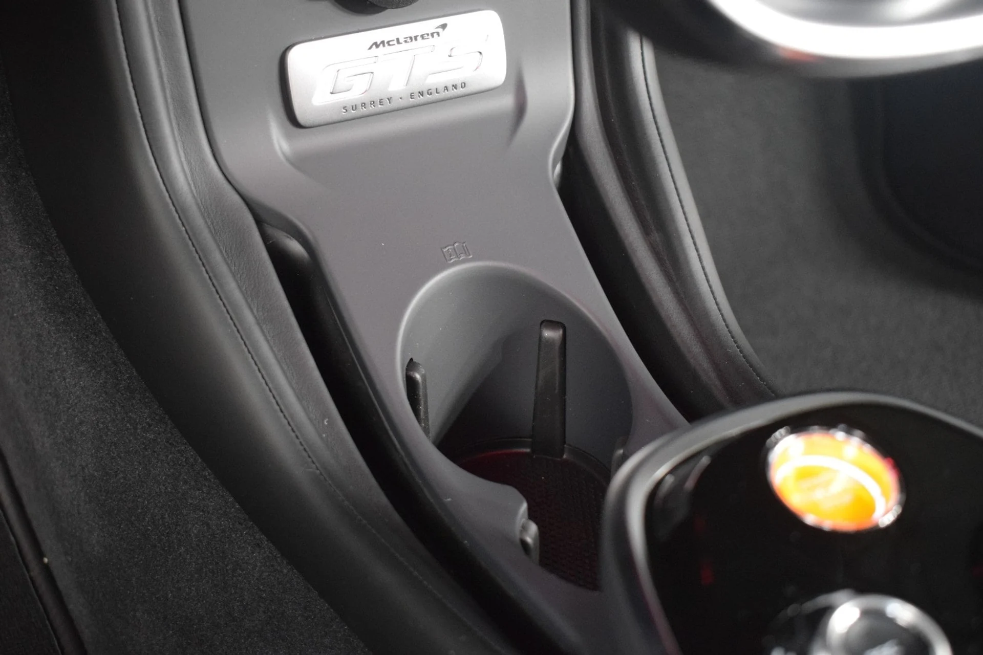 mph031_1179056363_8711dd8f1c9e2a9ac713bdbf82ba8f69x_f79cbc60f8