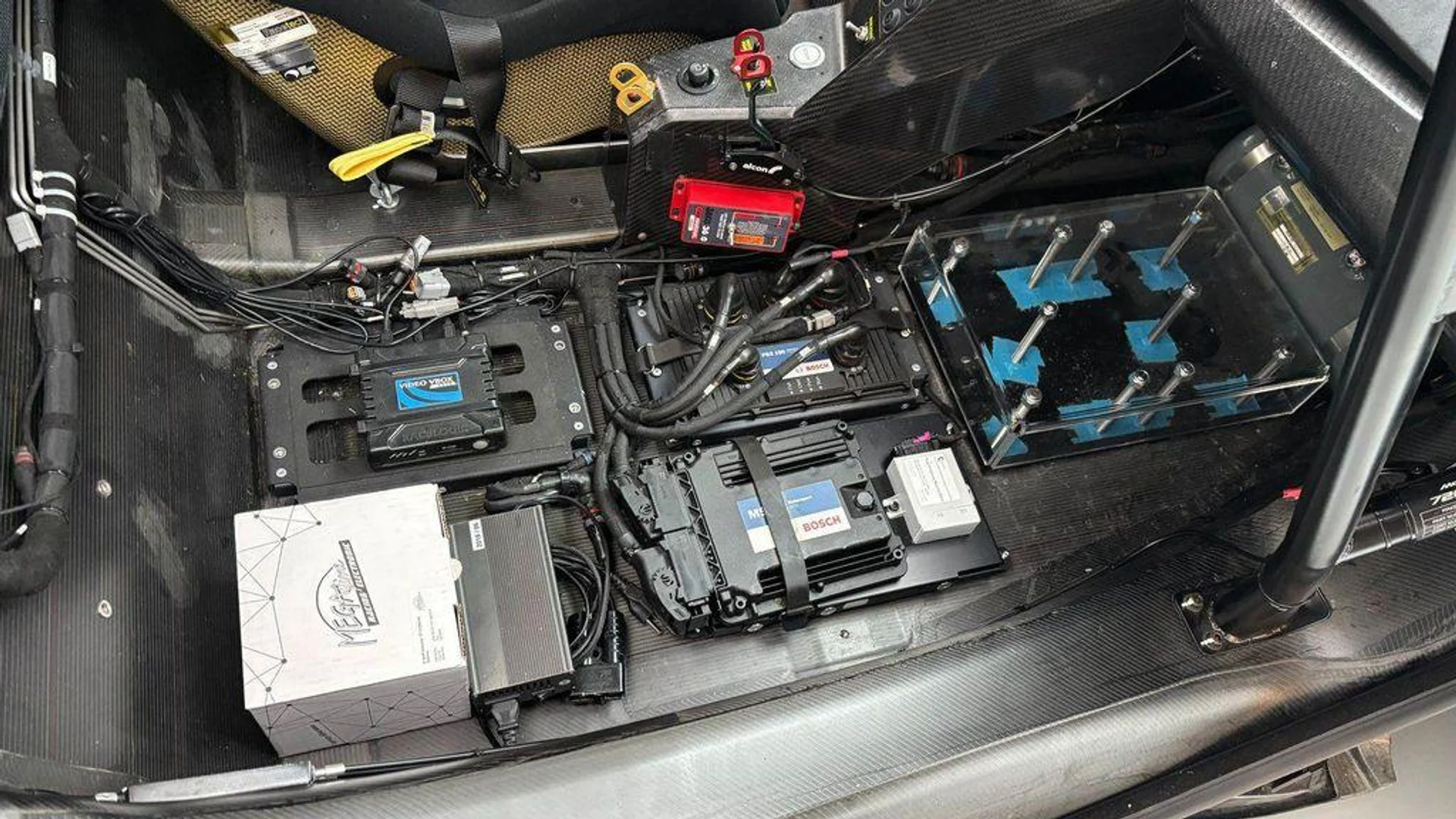 mph031_1184325508_X9w_V4r_J9_F5_KLK_Wc3bgtwg_L_Ypv4_49e3cca322