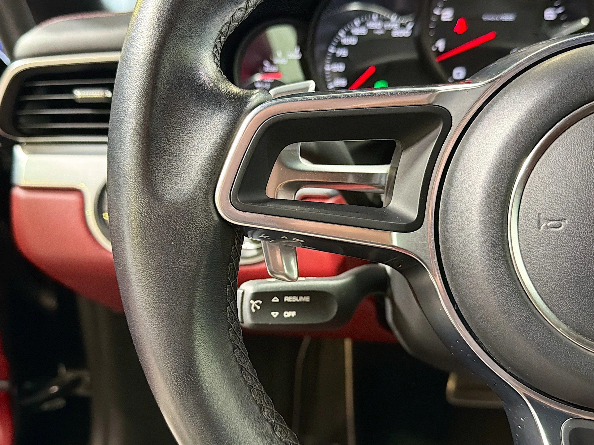 mph031_1185647344_b341564eecf7f05507e31d42e4f1d3ec_94a48c1345