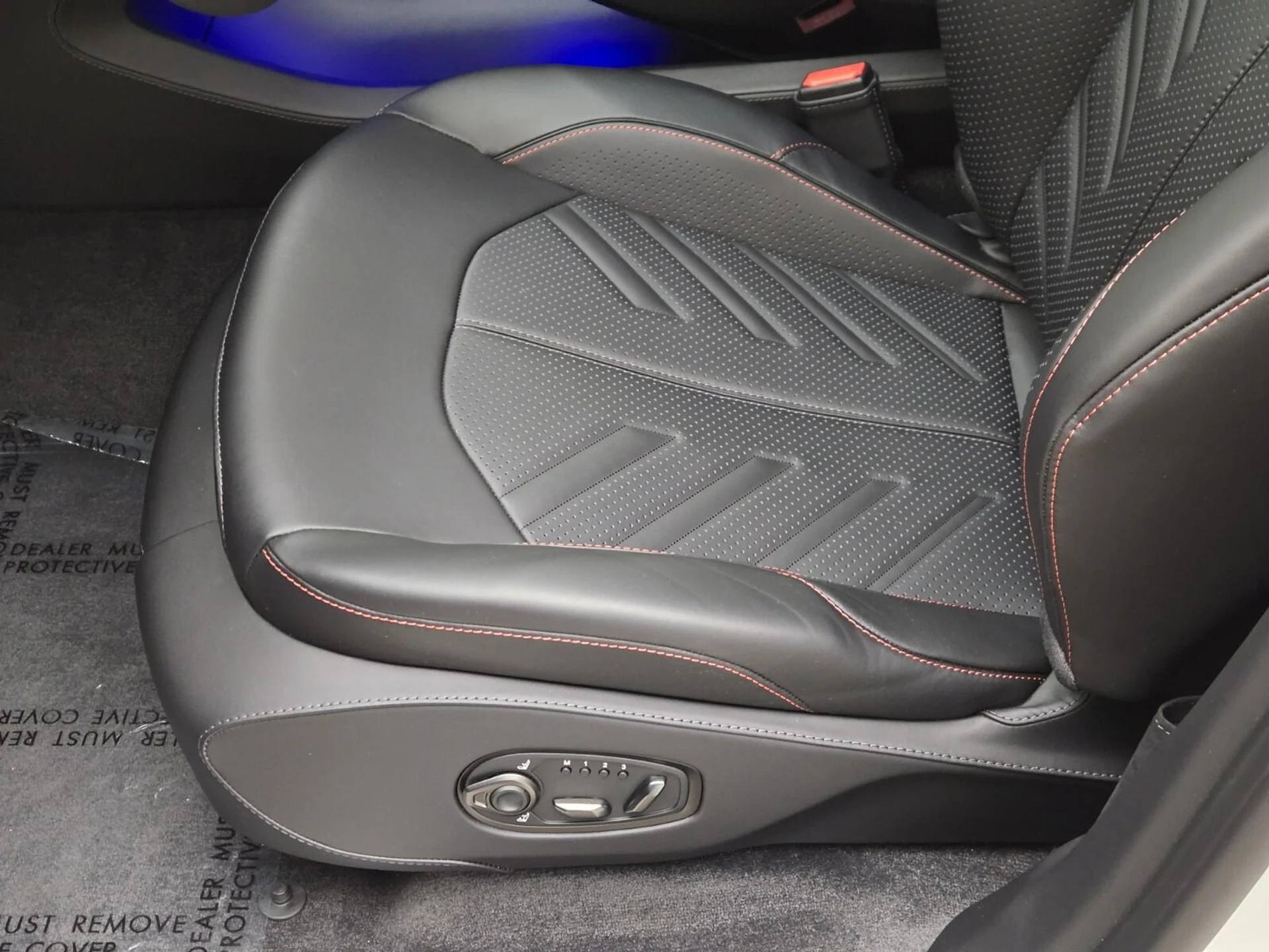 mph031_1185872009_New_2026_Aston_Martin_DBX_S_1776835397_84e3cdfcdc