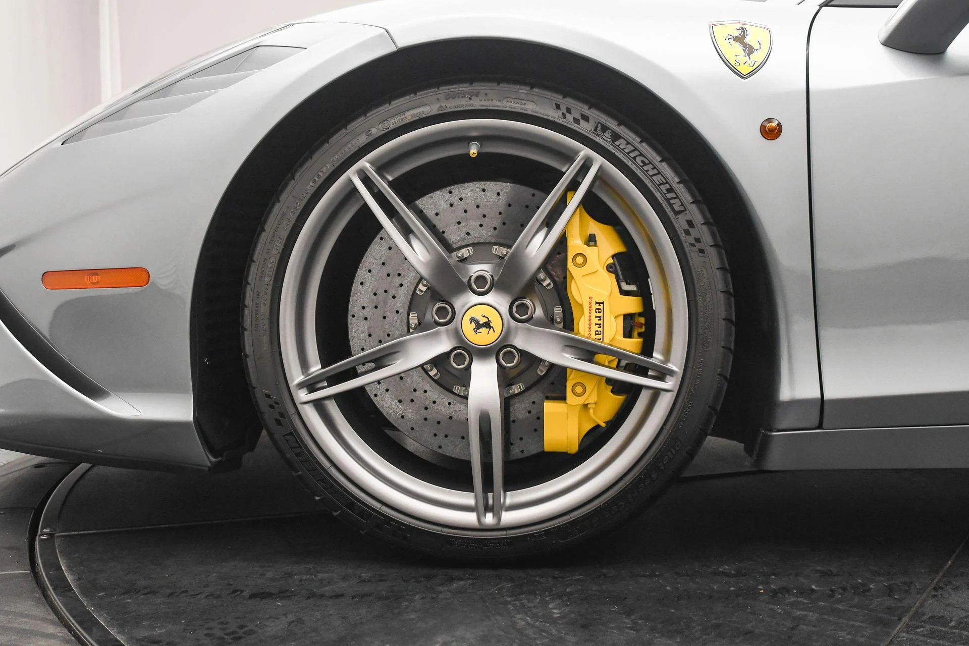 mph031_1187351310_Used_2015_Ferrari_458_Italia_Speciale_1757453521_fa38b06751