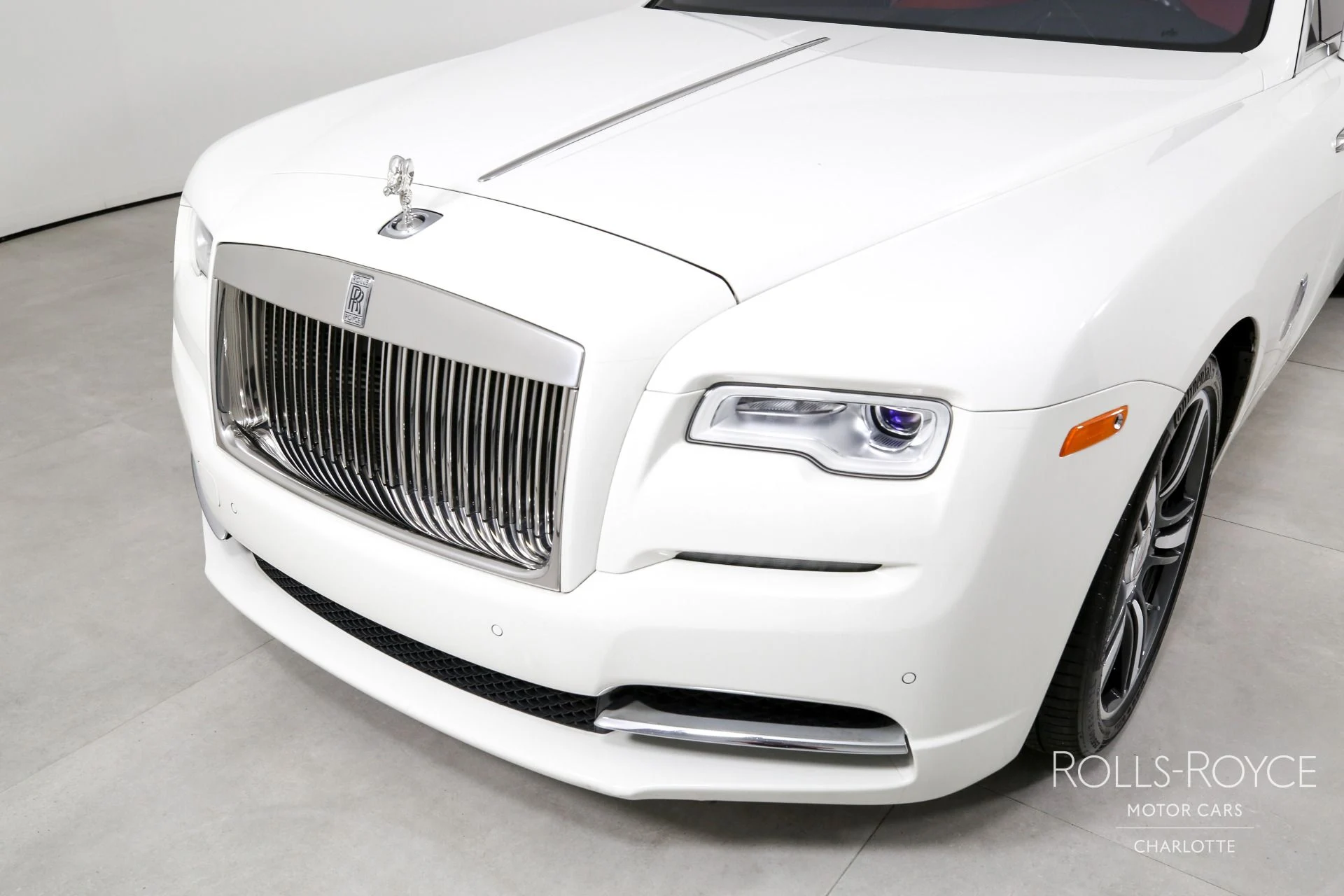 mph031_119098471_Used_2019_Rolls_Royce_Wraith_1701539384_5e5b317c2e