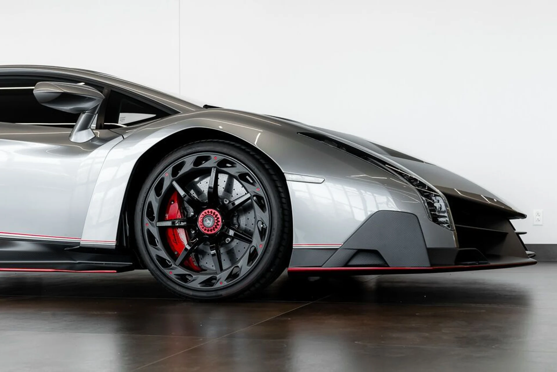 mph031_1194670537_lamborghini_veneno_2014_jpg_v_1779988126_f760d836d2