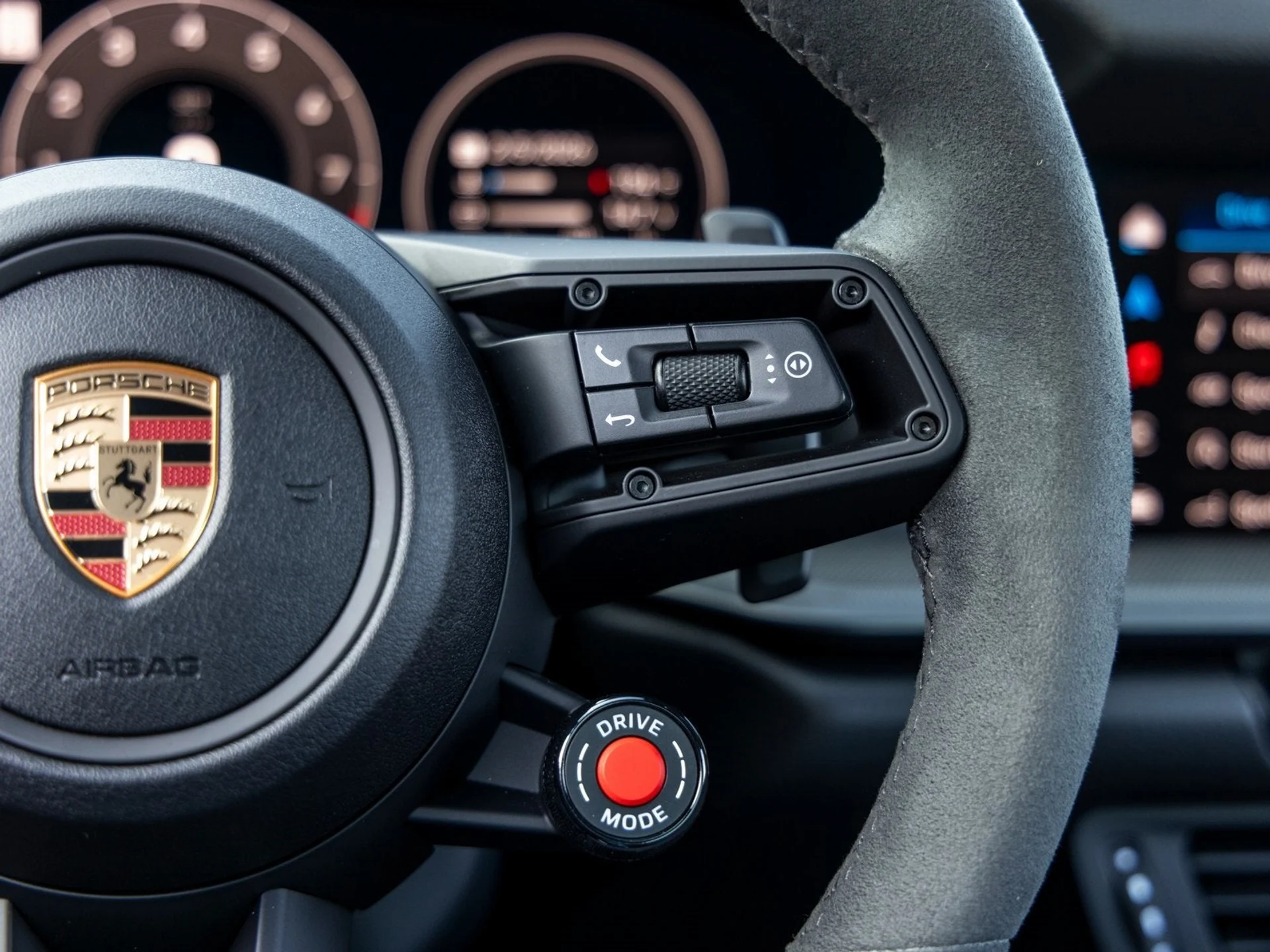 mph031_1195163976_32_f09f6aee33