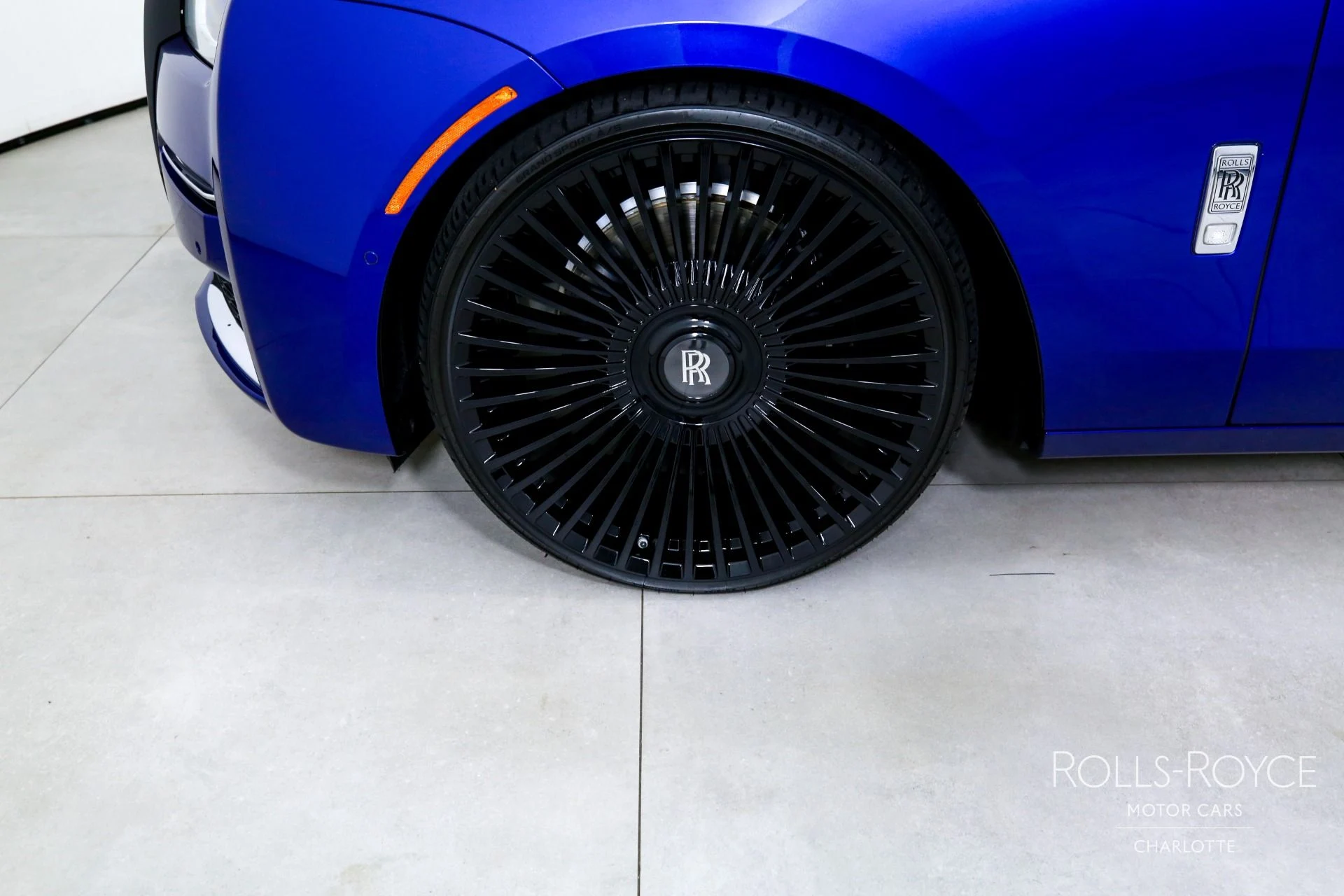mph031_1197849916_Used_2022_Rolls_Royce_Ghost_1751579647_85b44b63f8