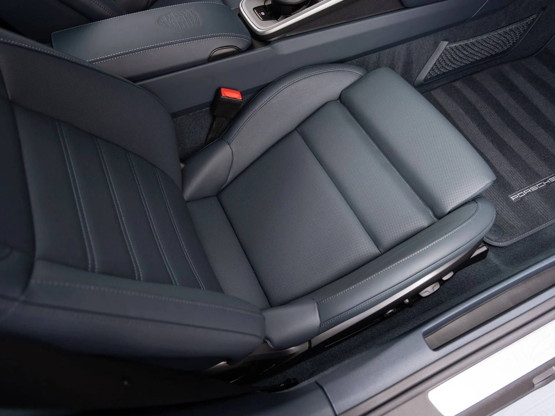 mph031_1200626927_32_b48520265f