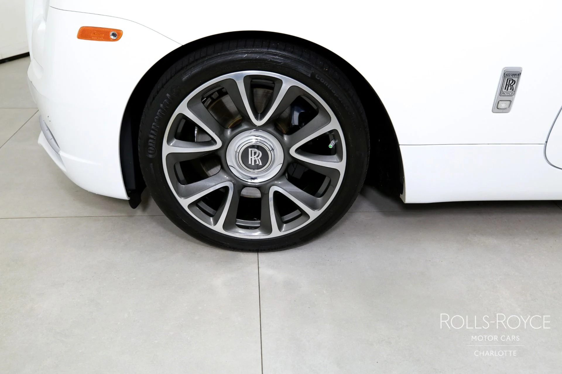 mph031_1201960933_Used_2020_Rolls_Royce_Wraith_1789146647_13f8ec6efc